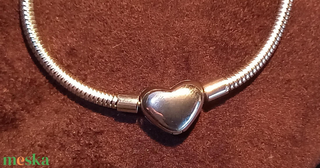 Nemesacél (orvosi fém)kigyólánc szívzáras 18 cm karkötő - esküvő - ékszer - karkötő & csuklódísz - Meska.hu