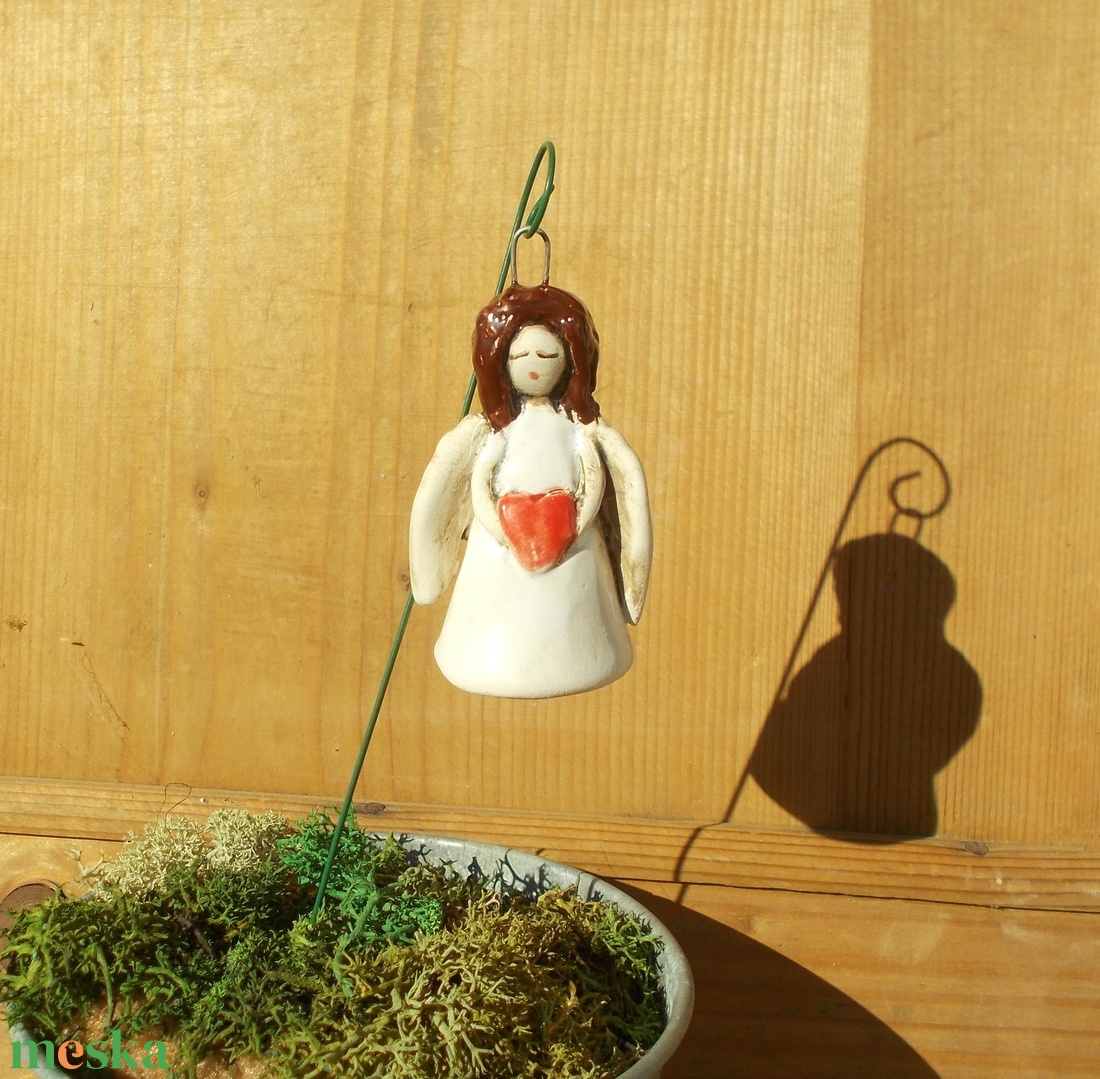 Apró angyalka - művészet - szobor - kerámia - Meska.hu