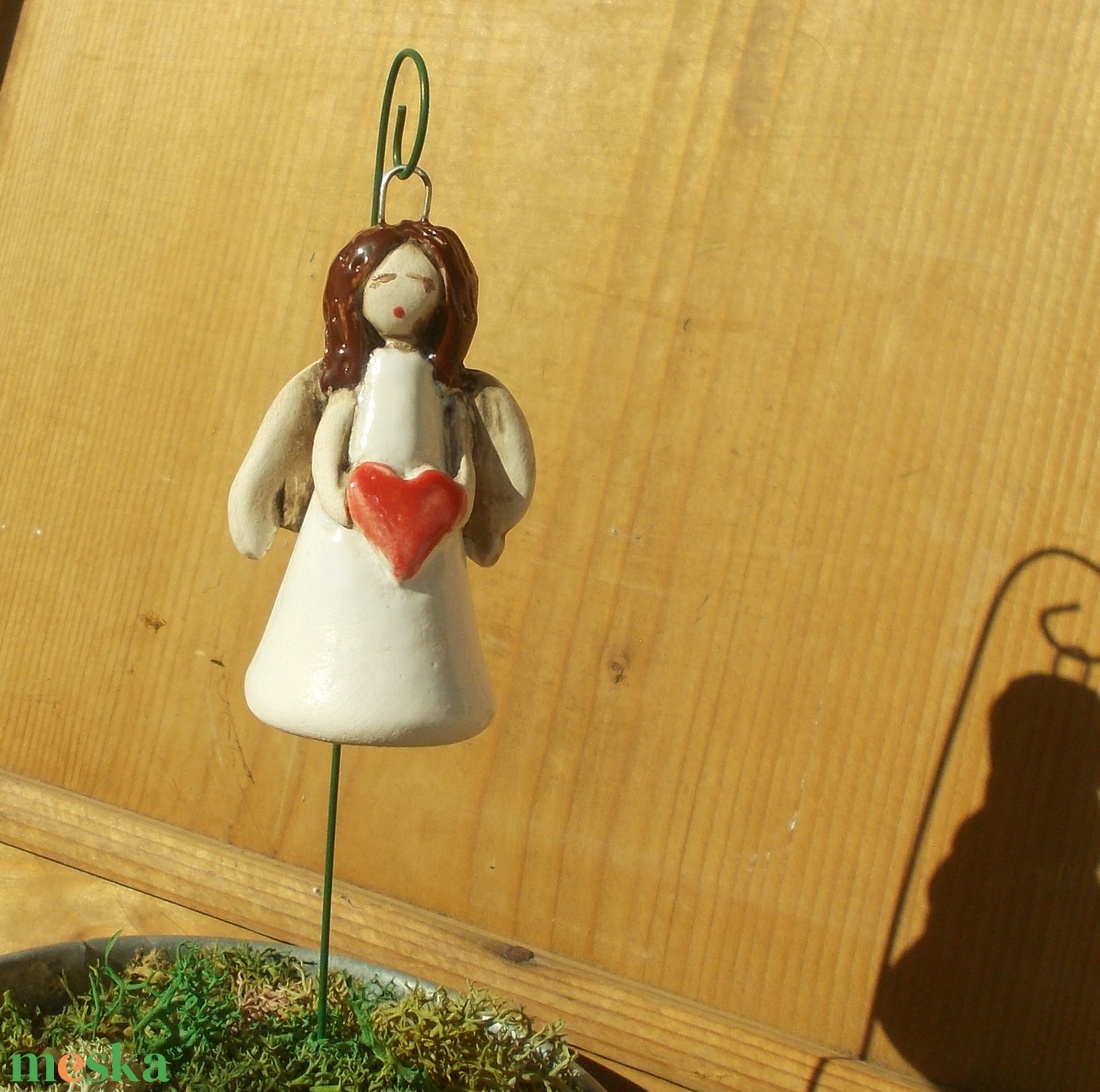 Apró angyalka - művészet - szobor - kerámia - Meska.hu
