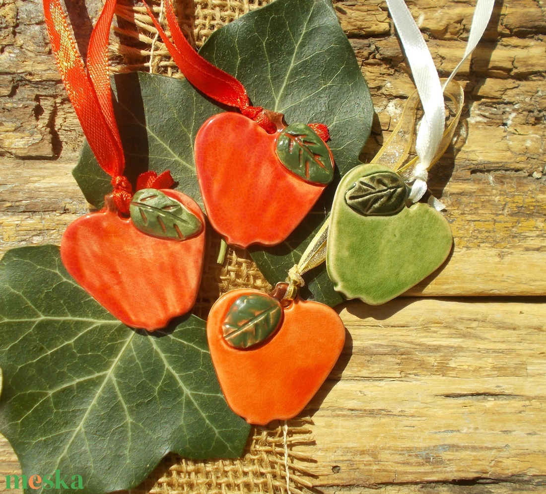 Almák - karácsony - karácsonyi lakásdekoráció - karácsonyfadíszek - Meska.hu