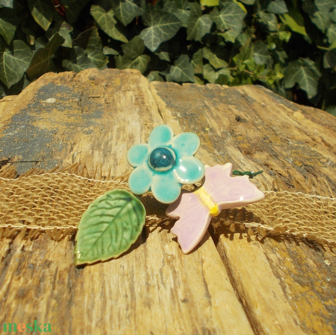 Kék virág pillangóval - otthon & életmód - ház & kert - növény & veteményes - Meska.hu