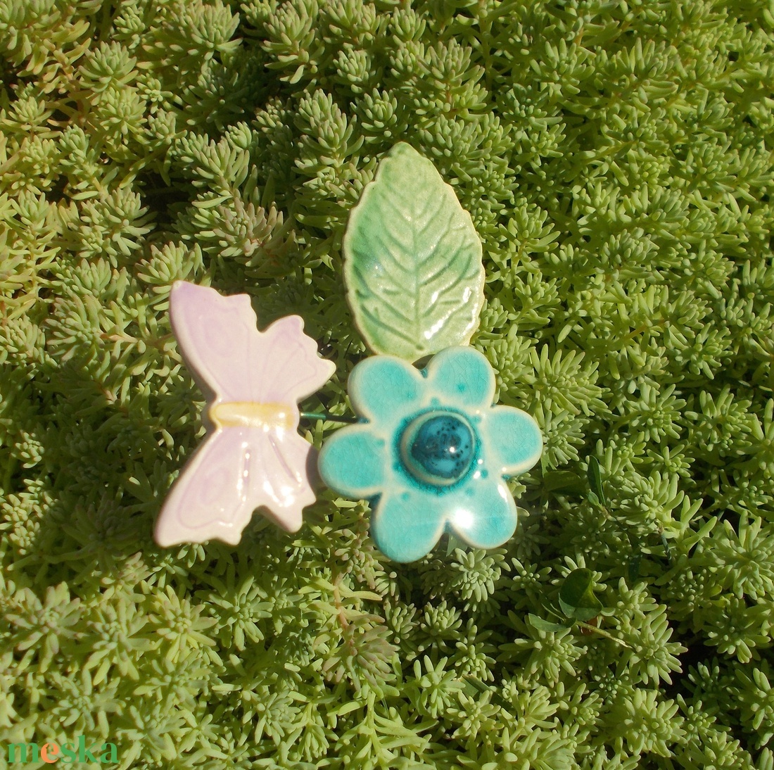 Kék virág pillangóval - otthon & életmód - ház & kert - növény & veteményes - Meska.hu