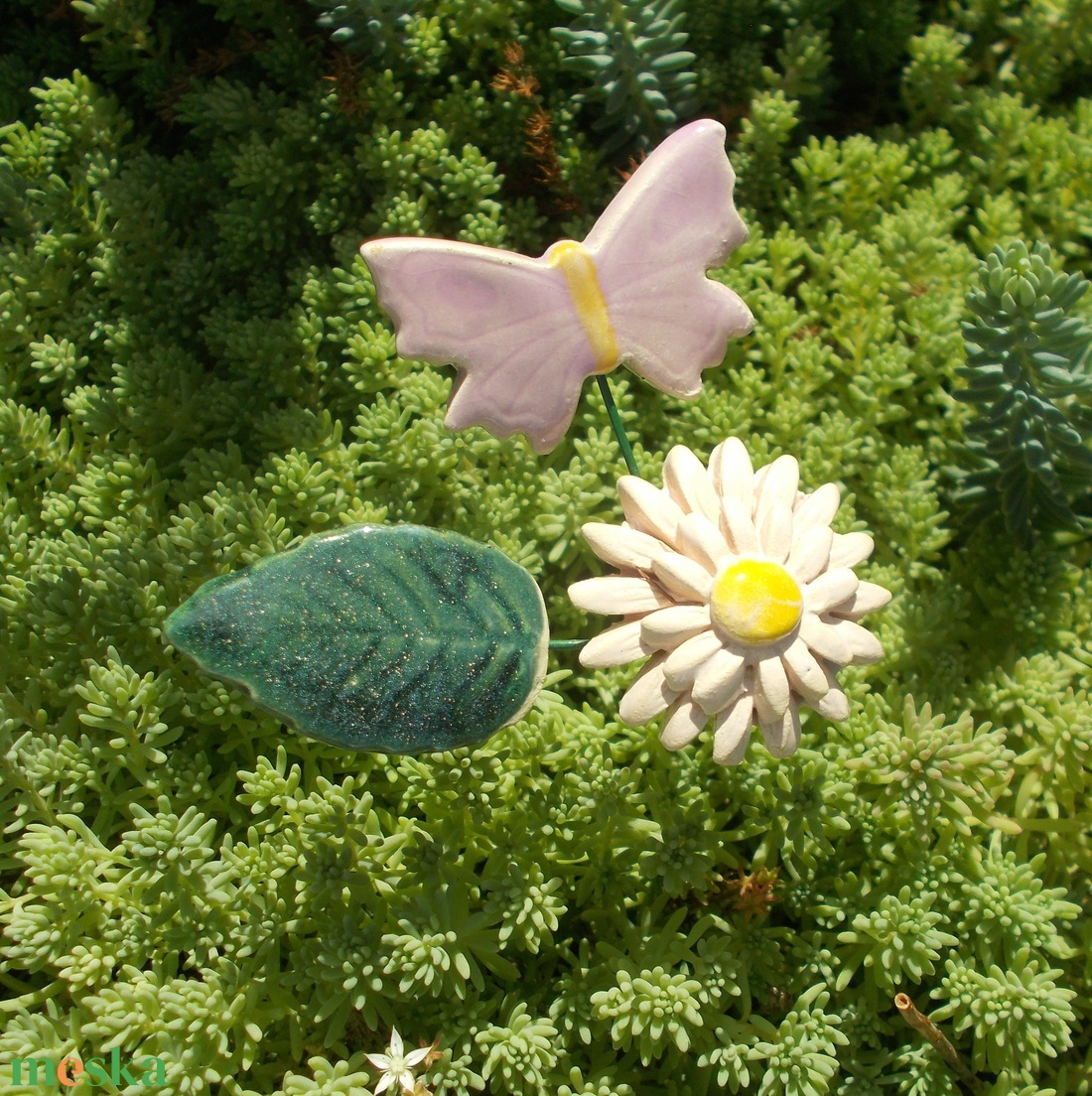 Rózsaszín  virág pillangóval - otthon & életmód - ház & kert - növény & veteményes - Meska.hu