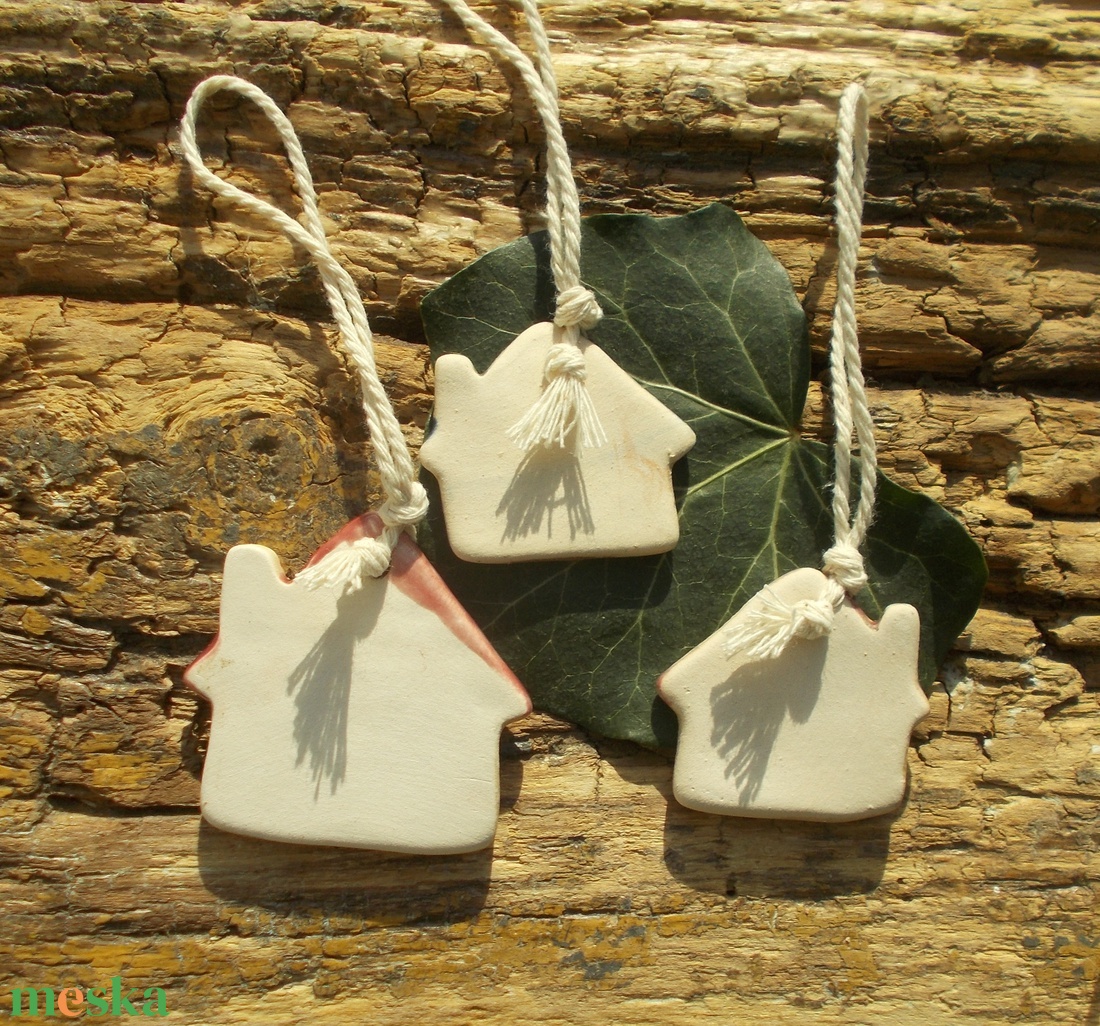 Házikók - karácsony - karácsonyi lakásdekoráció - karácsonyfadíszek - Meska.hu