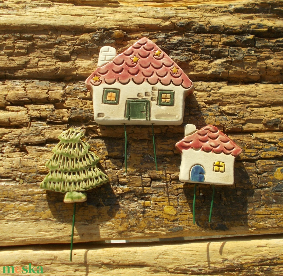Apró házak fenyőfával - otthon & életmód - ház & kert - kerti dísz - Meska.hu