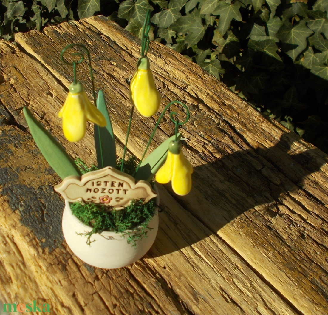 Tavaszi virágok, asztaldísz  - otthon & életmód - dekoráció - asztal és polc dekoráció - asztaldísz - Meska.hu