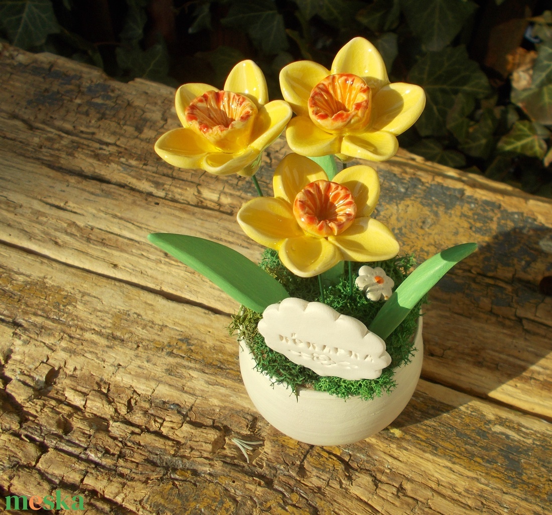 Asztaldísz nőnapra. - otthon & életmód - dekoráció - virágdekoráció - virágdíszek - virágdísz kaspóban - Meska.hu