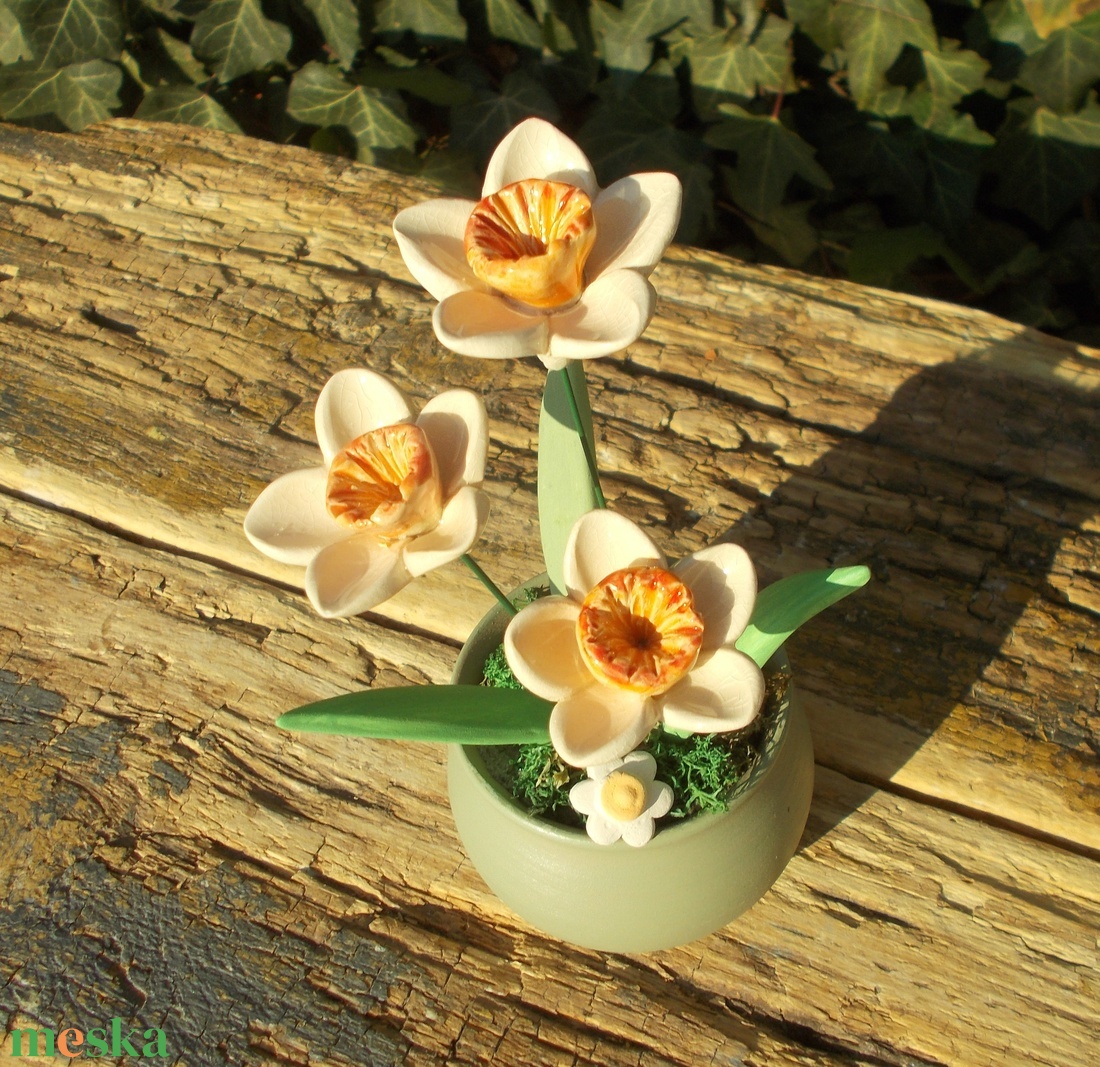 Tavaszi virágok kaspóban - otthon & életmód - dekoráció - Meska.hu