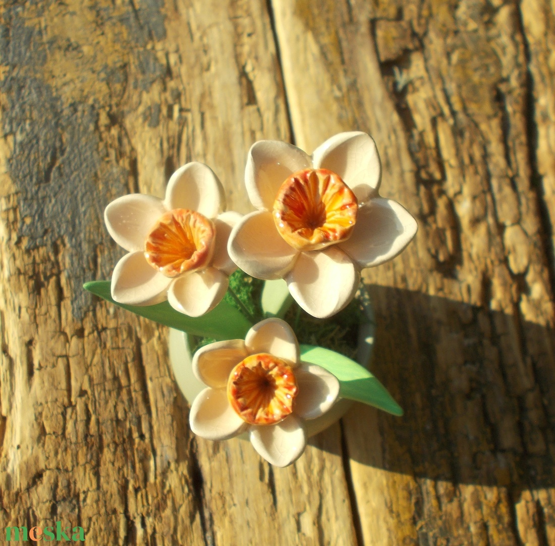 Tavaszi virágok kaspóban - otthon & életmód - dekoráció - Meska.hu