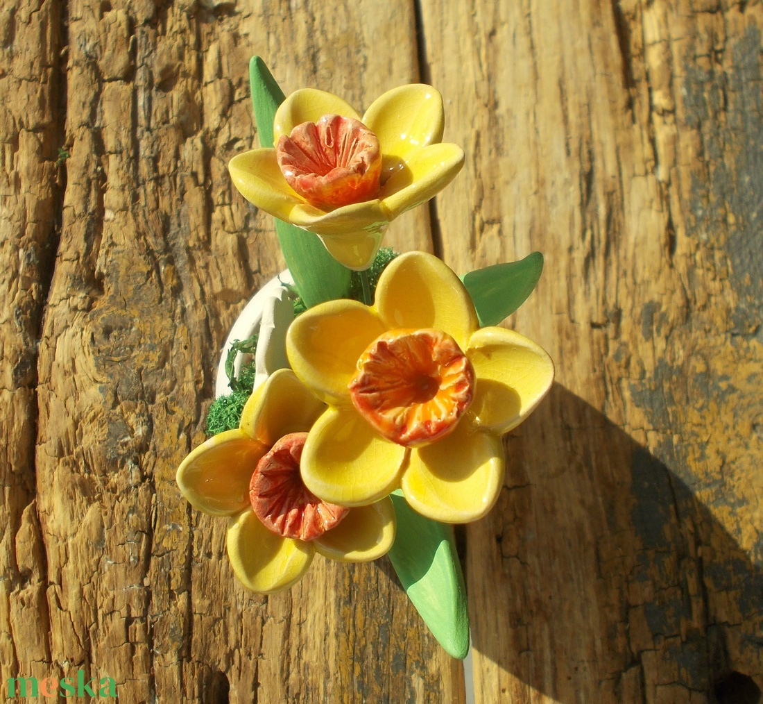 Nárciszok nőnapra - otthon & életmód - dekoráció - virágdekoráció - virágdíszek - virágdísz kaspóban - Meska.hu