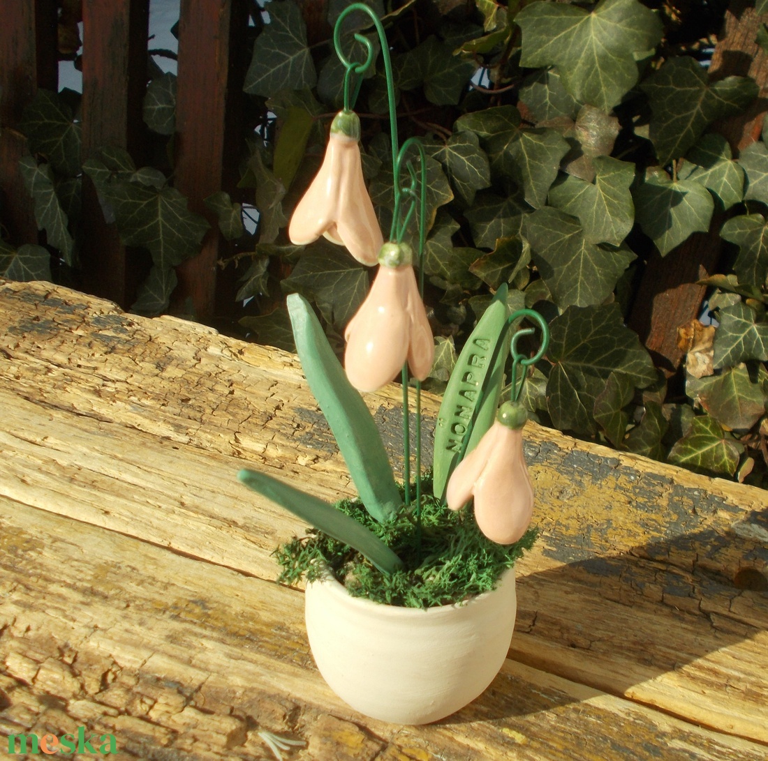 Asztaldísz nőnapra - otthon & életmód - dekoráció - asztal és polc dekoráció - asztaldísz - Meska.hu