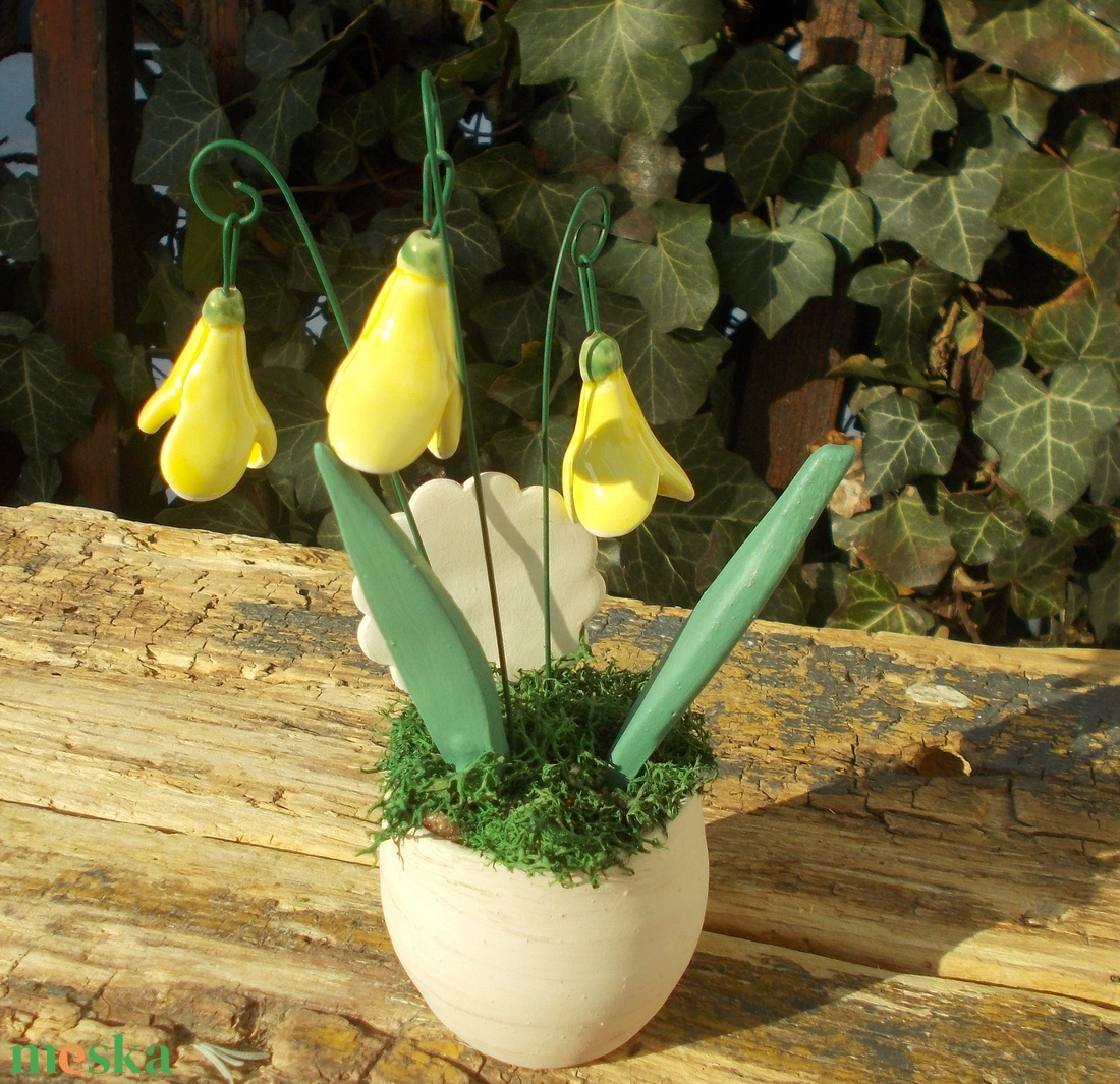 Tavaszi virágok, asztaldísz  - otthon & életmód - dekoráció - asztal és polc dekoráció - asztaldísz - Meska.hu