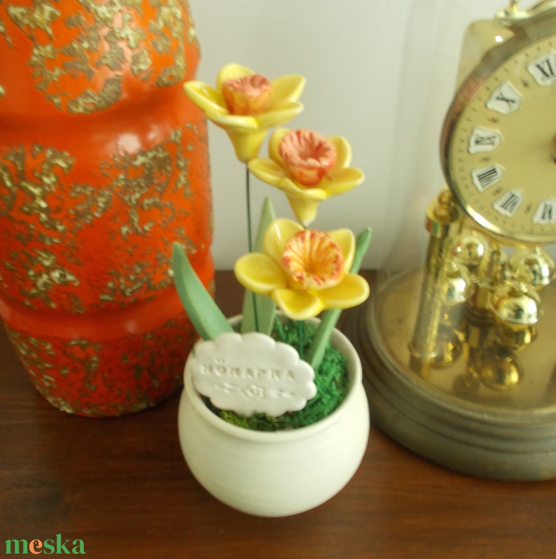 Asztaldísz nőnapra. - otthon & életmód - virágdekoráció - virágdíszek - virágdísz kaspóban - Meska.hu