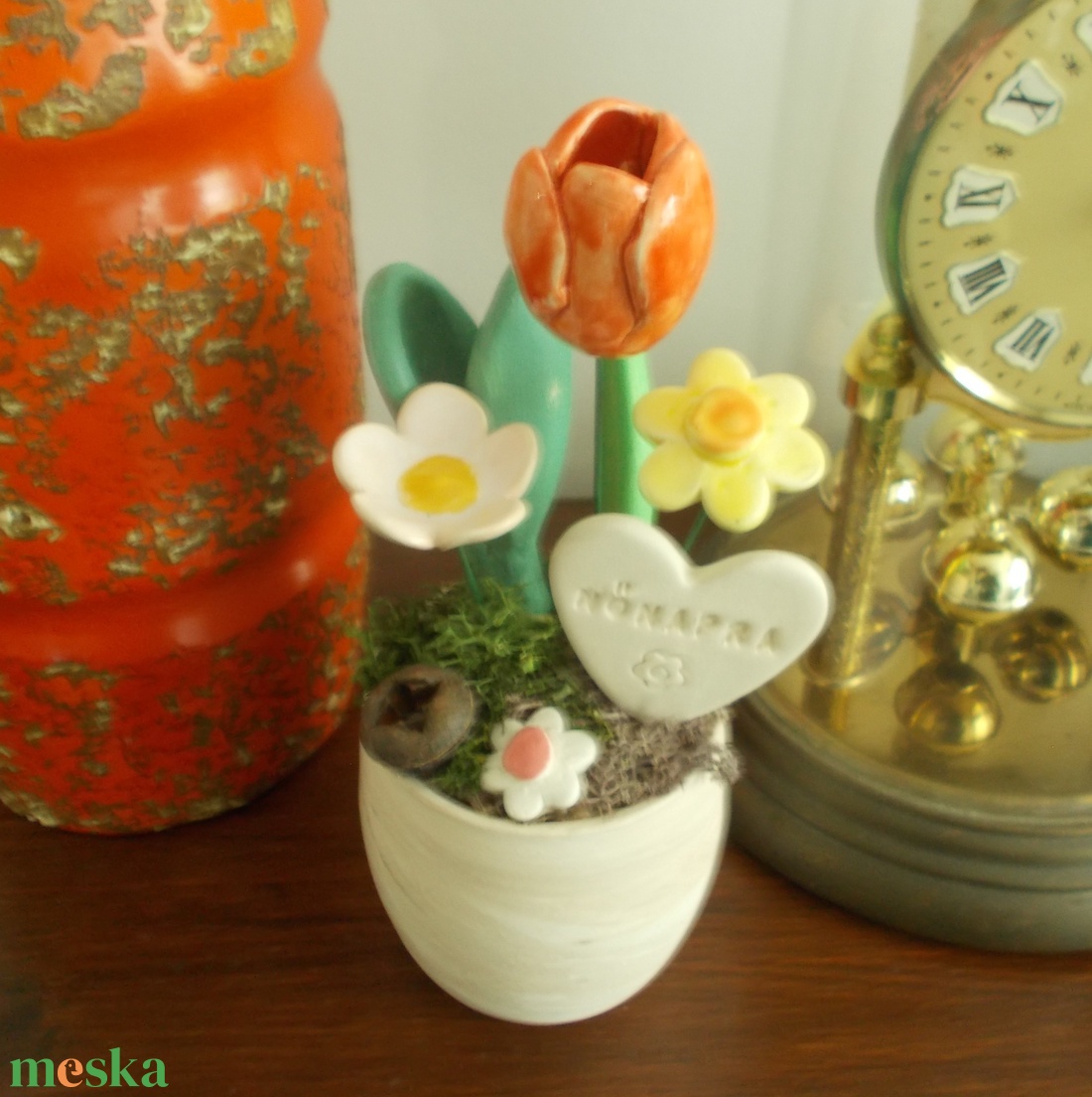 Asztaldísz nőnapra. - otthon & életmód - virágdekoráció - virágdíszek - virágdísz kaspóban - Meska.hu