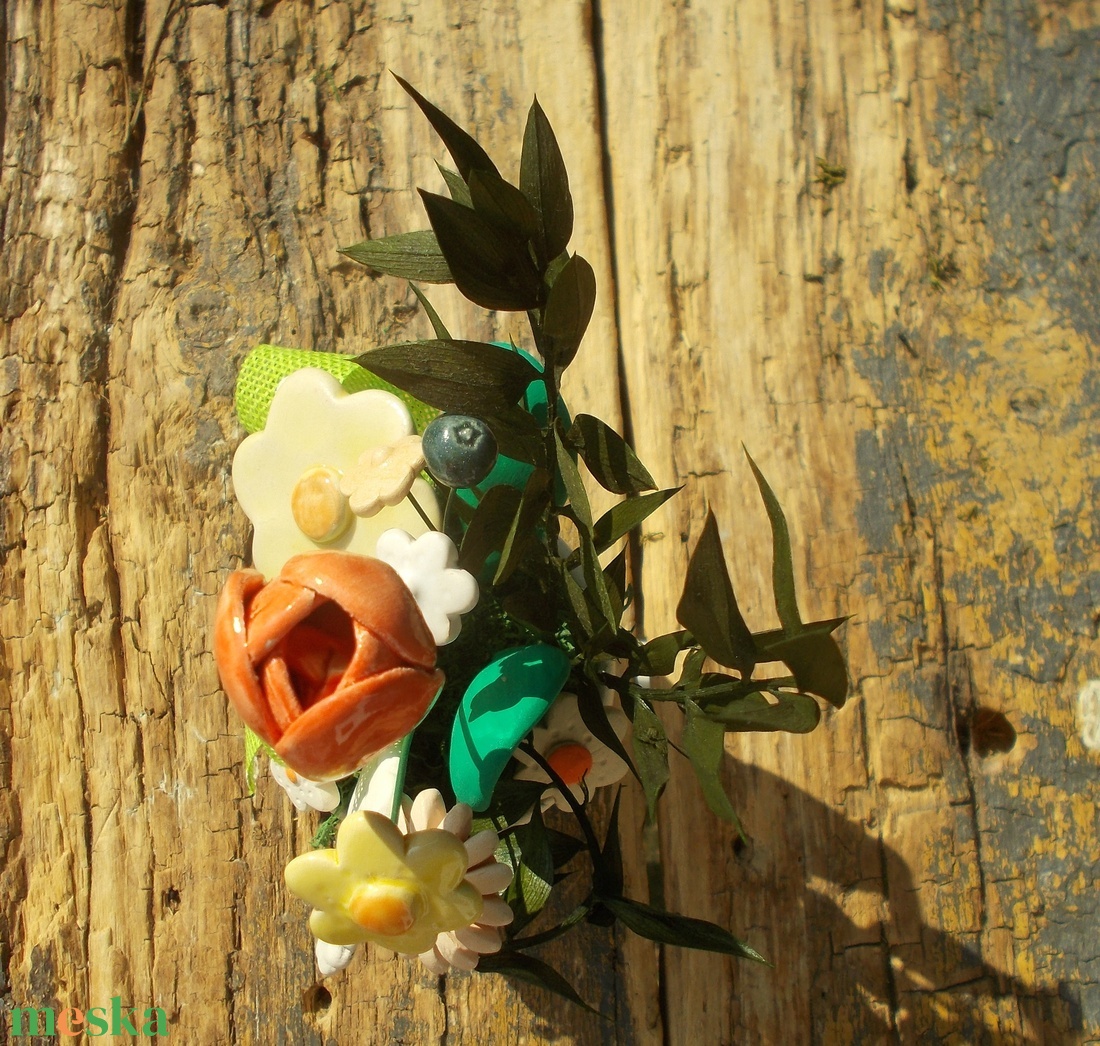 Asztaldísz anyák napjára. - otthon & életmód - virágdekoráció - virágdíszek - virágdísz kaspóban - Meska.hu