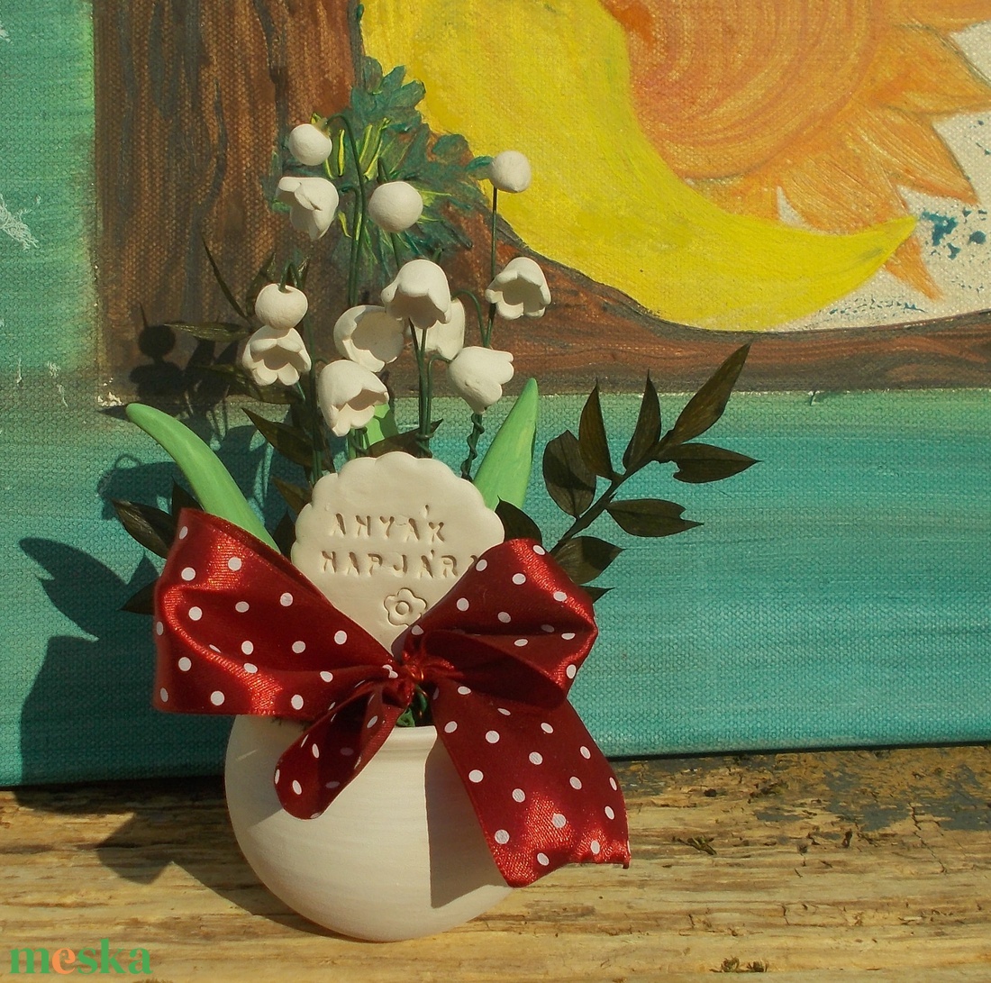 Asztaldísz anyák napjára. - otthon & életmód - virágdekoráció - virágdíszek - virágdísz kaspóban - Meska.hu