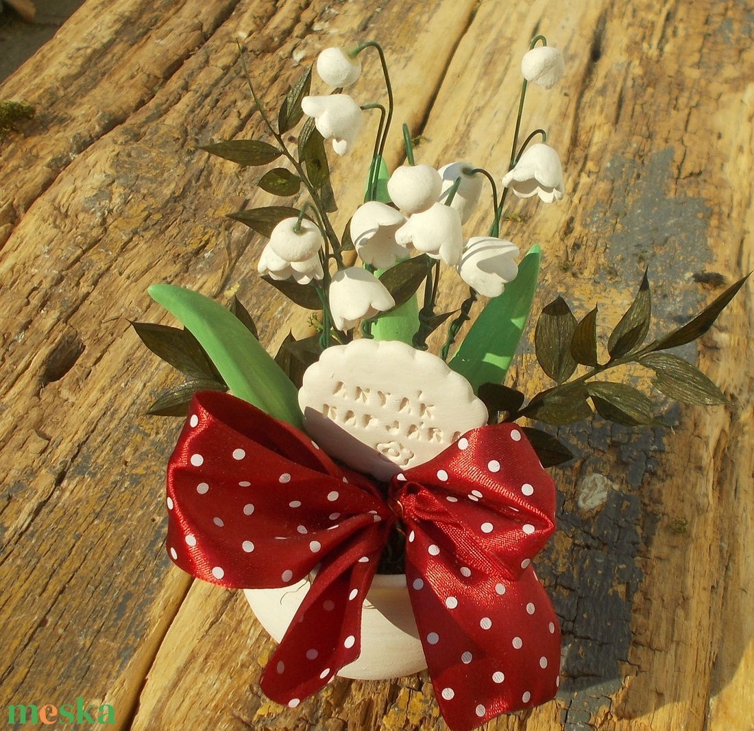 Asztaldísz anyák napjára. - otthon & életmód - virágdekoráció - virágdíszek - virágdísz kaspóban - Meska.hu