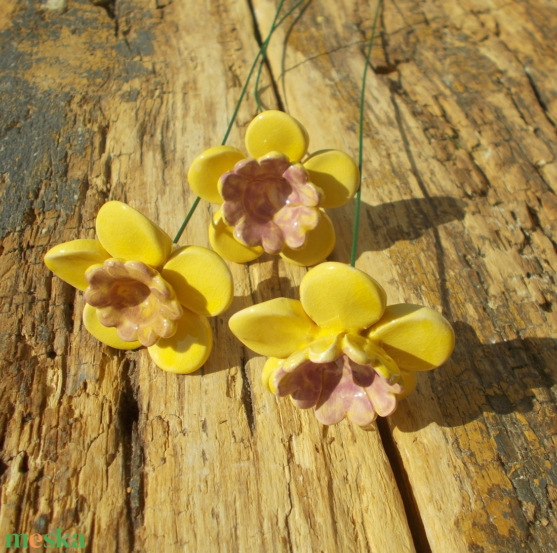 Tavaszi virágok - otthon & életmód - virágdekoráció - virágok - szálas virág - Meska.hu