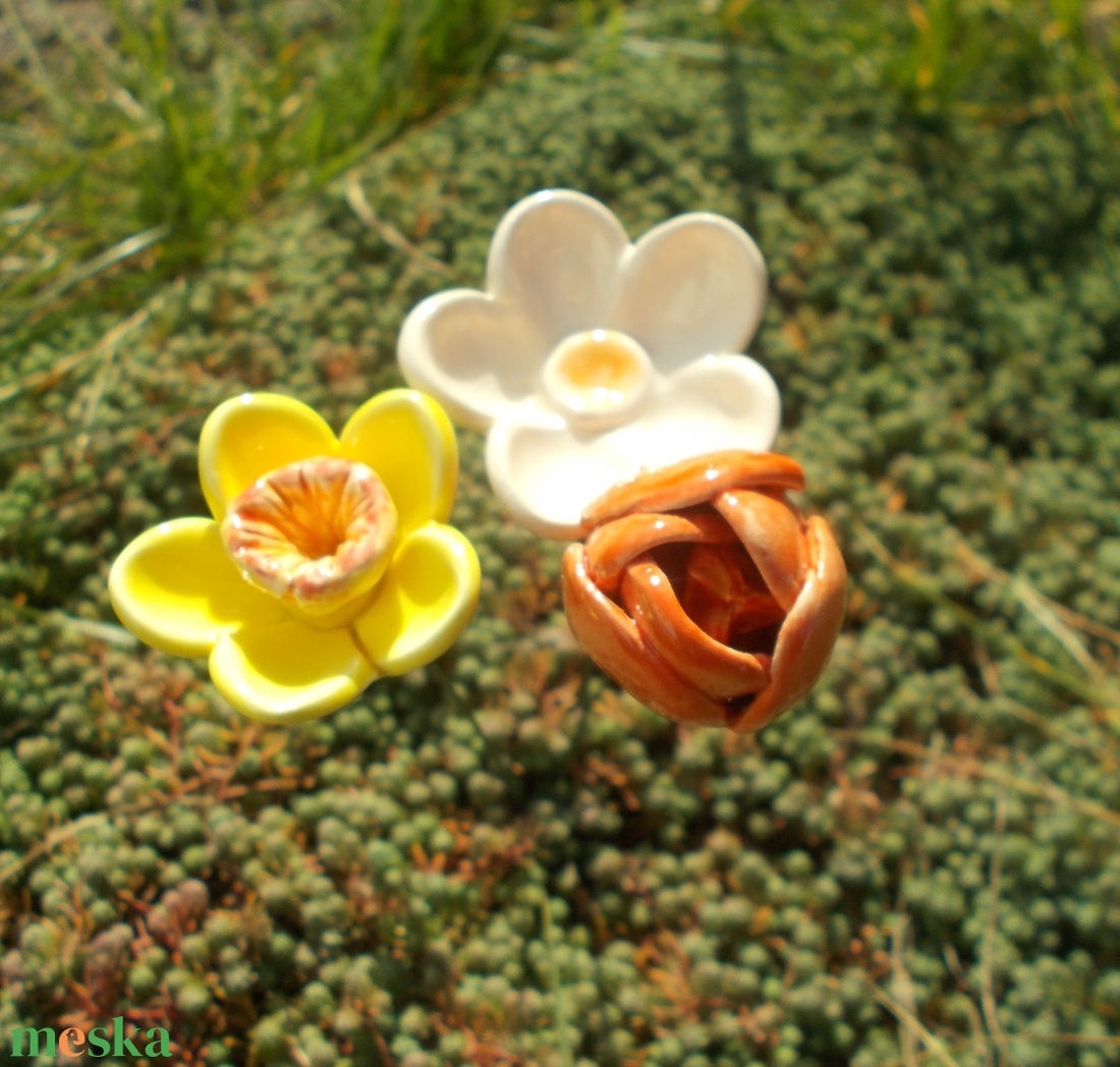 Tavaszi virágok - otthon & életmód - virágdekoráció - virágok - szálas virág - Meska.hu