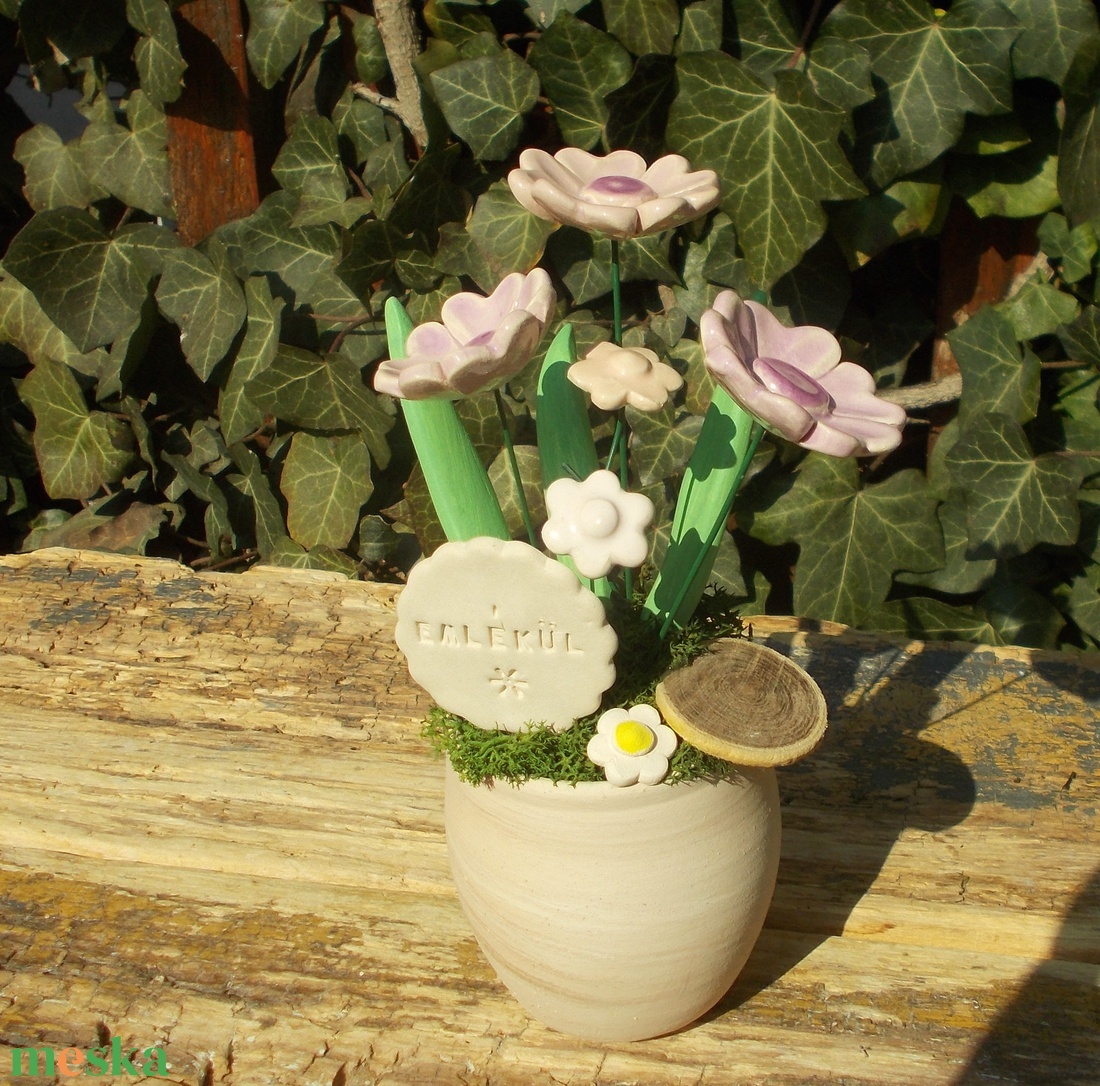 Asztaldísz . - otthon & életmód - virágdekoráció - virágdíszek - virágdísz kaspóban - Meska.hu