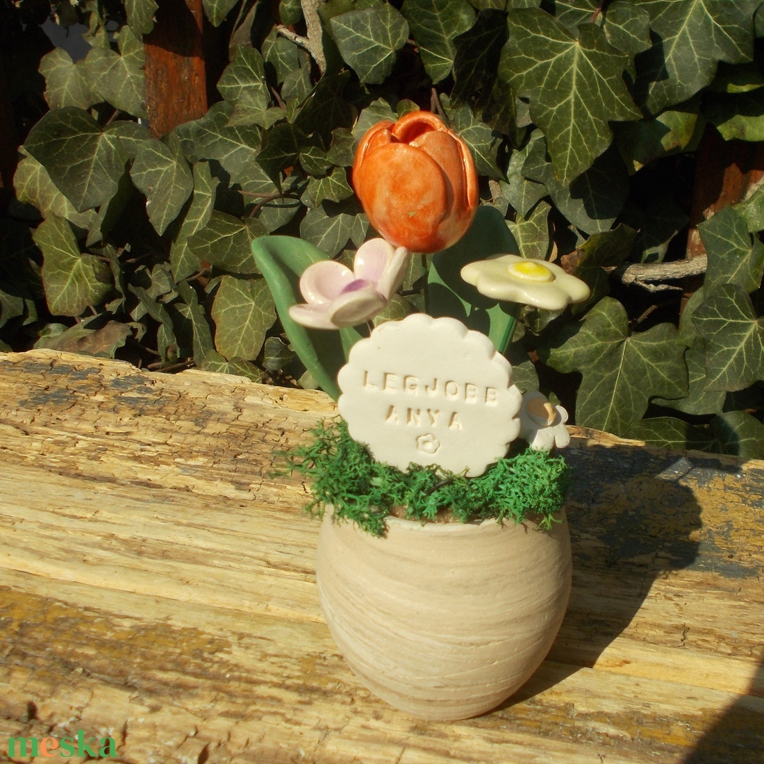 Asztaldísz anyák napjára. - otthon & életmód - virágdekoráció - virágdíszek - virágdísz kaspóban - Meska.hu