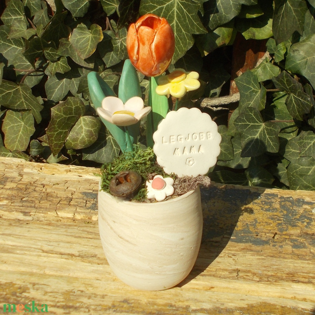 Asztaldísz anyák napjára. - otthon & életmód - virágdekoráció - virágdíszek - virágdísz kaspóban - Meska.hu