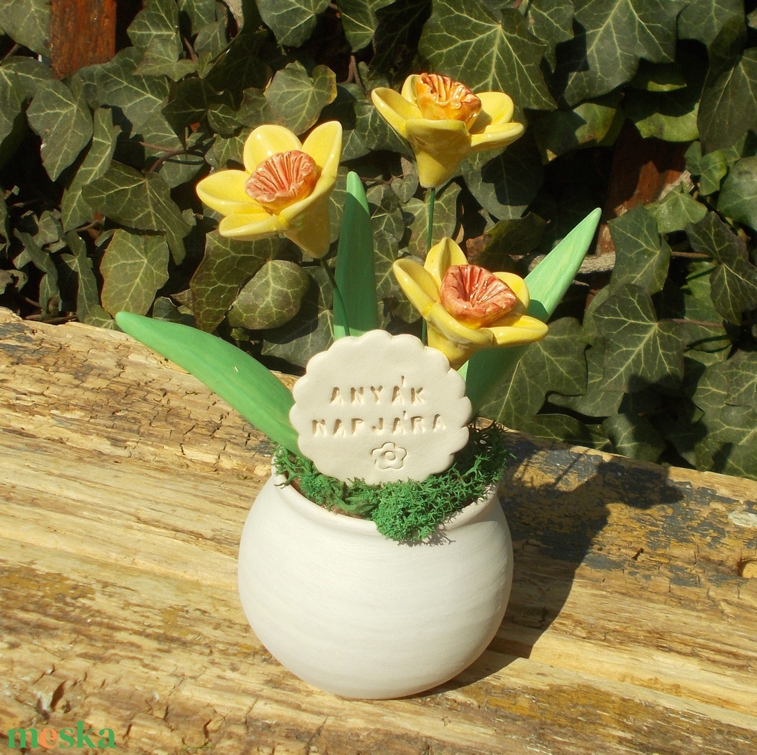 Asztaldísz anyák napjára. - otthon & életmód - virágdekoráció - virágdíszek - virágdísz kaspóban - Meska.hu