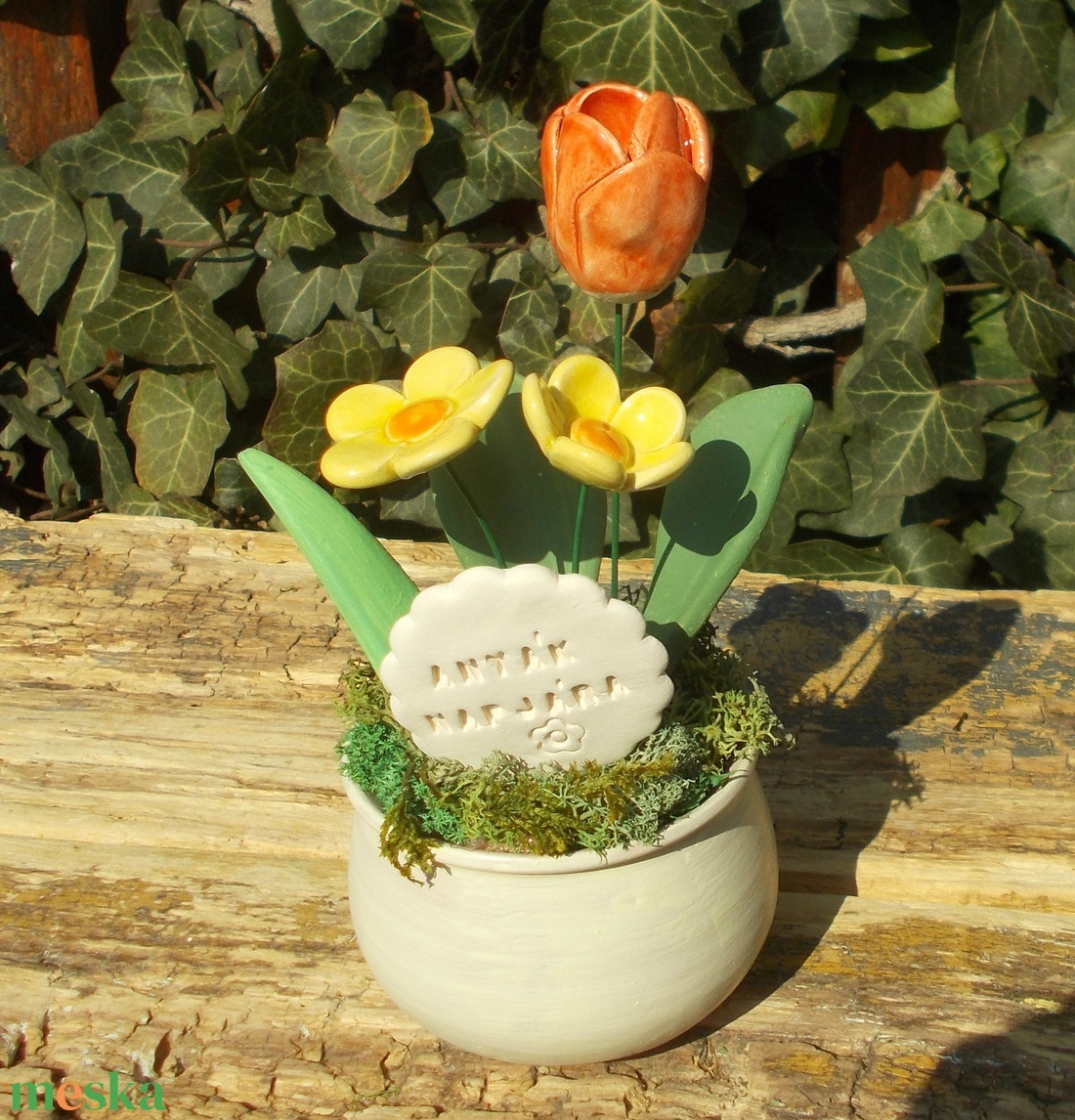 Asztaldísz anyák napjára. - otthon & életmód - virágdekoráció - virágdíszek - virágdísz kaspóban - Meska.hu