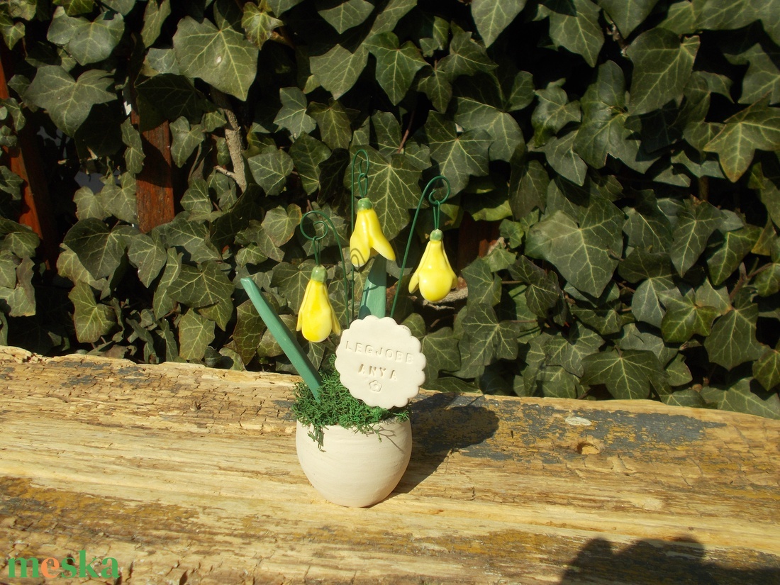 Tavaszi virágok, asztaldísz  - otthon & életmód - virágdekoráció - virágdíszek - virágdísz kaspóban - Meska.hu