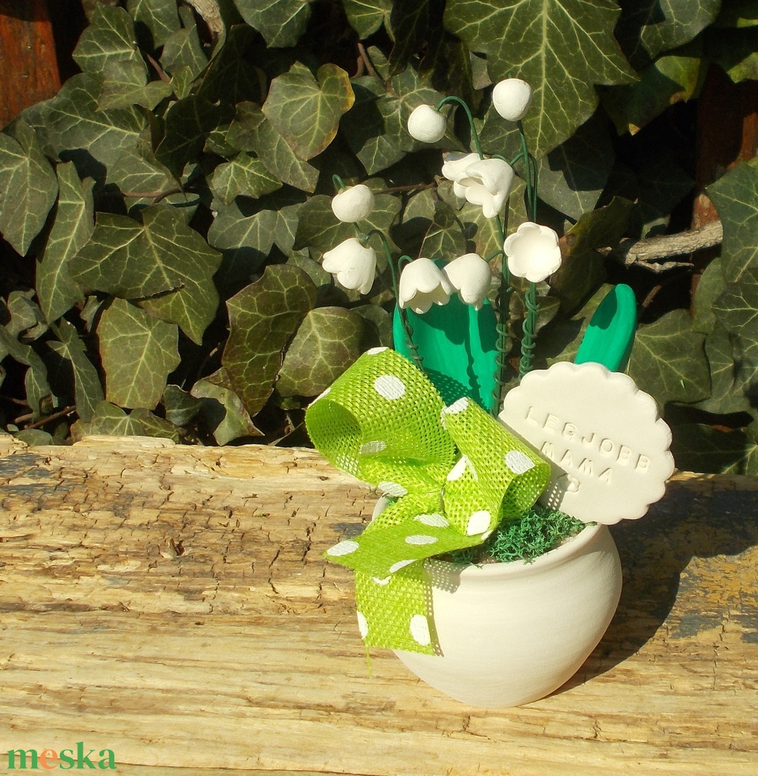 Gyöngyvirágos asztaldísz  - otthon & életmód - virágdekoráció - virágdíszek - virágdísz kaspóban - Meska.hu