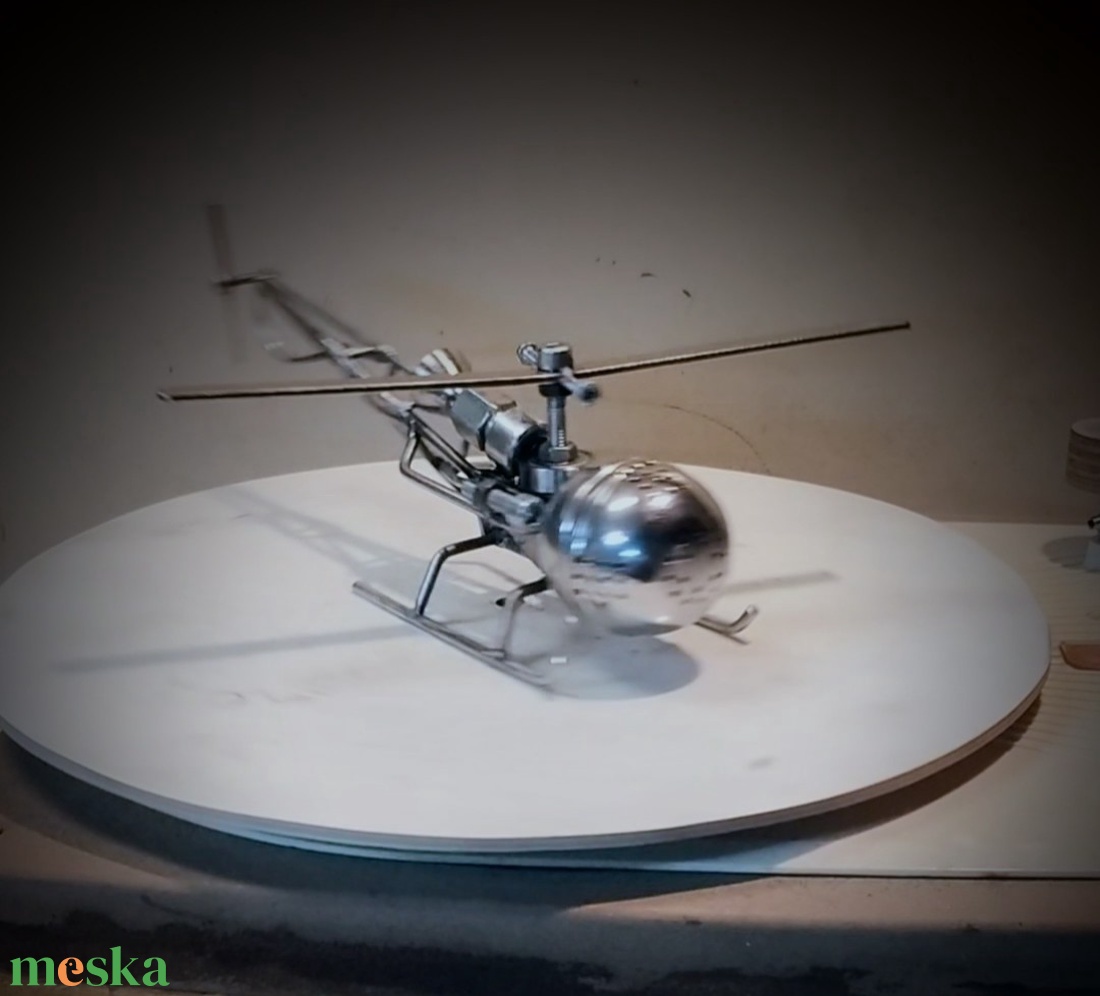 Teatojás helikopter - művészet - makett, modell - Meska.hu