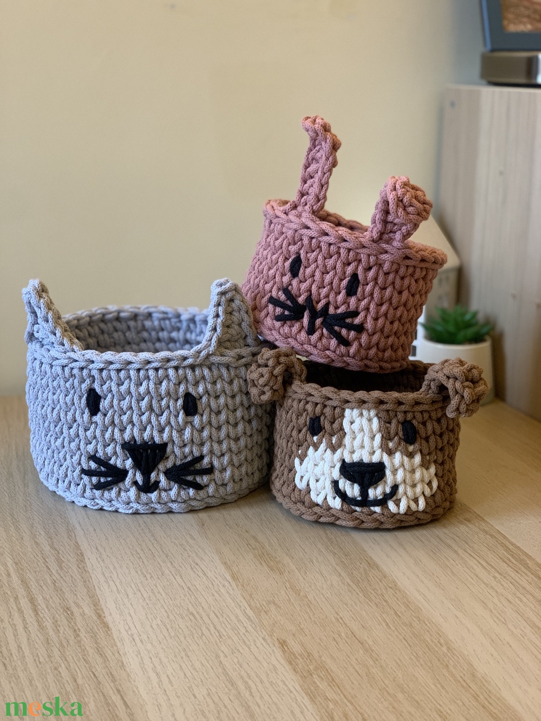 Kutyusos kosár - otthon & életmód - tárolás & rendszerezés - tárolókosár - Meska.hu