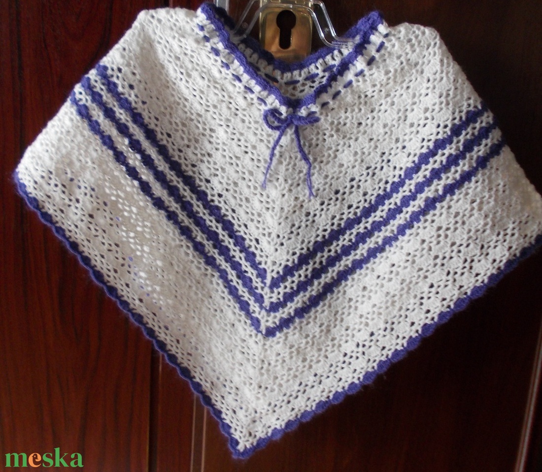 Horgolt kislány poncsó hajpánttal  - baba - mama - babaruházat - baba ruhák - Meska.hu