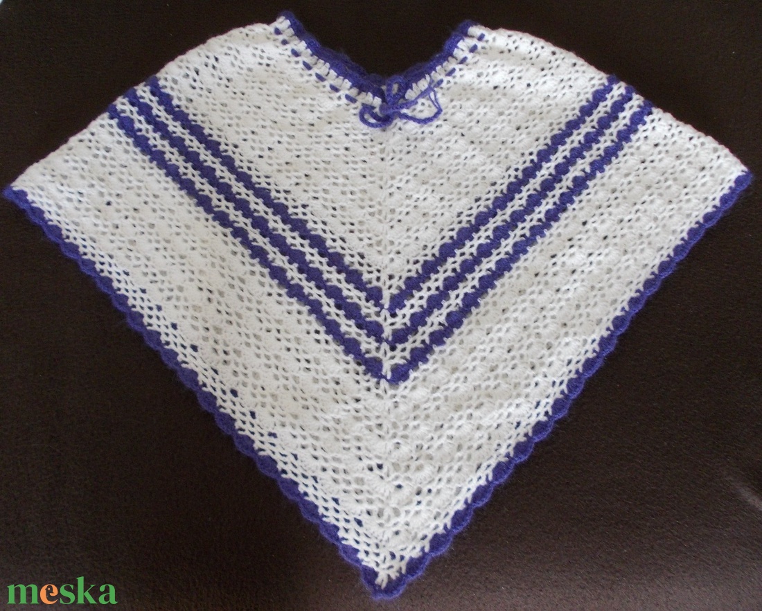 Horgolt kislány poncsó hajpánttal  - baba - mama - babaruházat - baba ruhák - Meska.hu