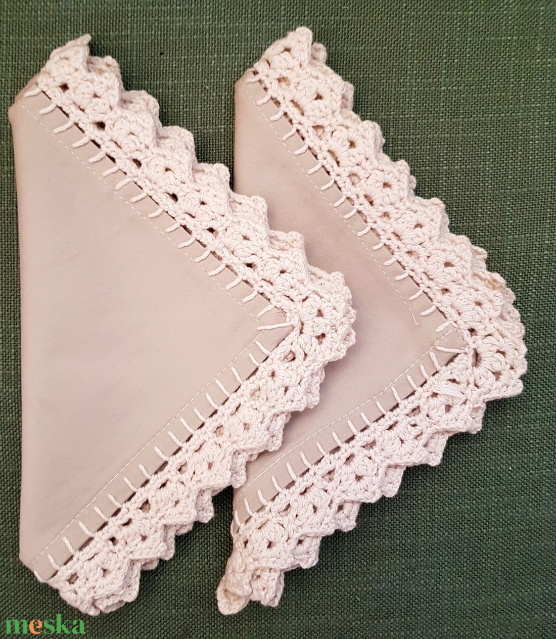 Homok színű, rusztikus vászon szalvéta nyers színű horgolt széllel - otthon & életmód - konyhafelszerelés, tálalás - konyhai textil - szalvéta - Meska.hu Homok színű, rusztikus vászon szalvéta nyers színű horgolt széllel - otthon & életmód - konyhafelszerelés, tálalás - konyhai textil - szalvéta - Meska.hu