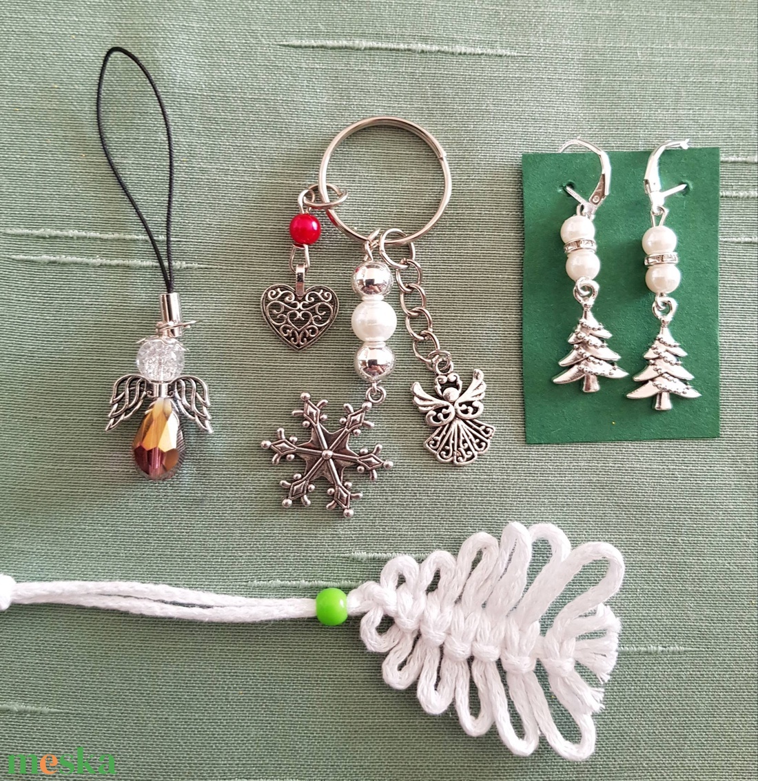 Kis női karácsonyi csomag - karácsony - karácsonyi ajándékozás - karácsonyi képeslap, üdvözlőlap, ajándékkísérő - Meska.hu Kis női karácsonyi csomag - karácsony - karácsonyi ajándékozás - karácsonyi képeslap, üdvözlőlap, ajándékkísérő - Meska.hu