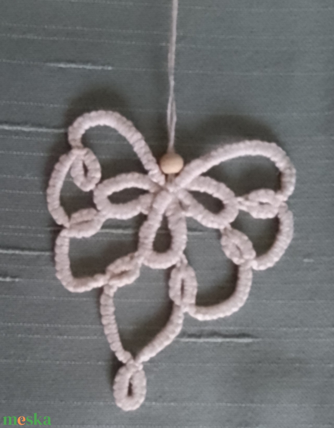 Szív karácsonyfadísz bézs színű hajócsipke technikával - karácsony - karácsonyi lakásdekoráció - karácsonyfadíszek - Meska.hu
