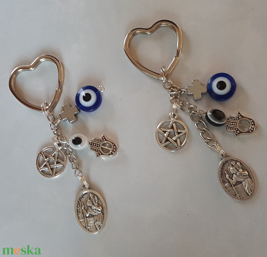 Angelika részére - 2 db Utazók amulettje - Szent Kristóf, pentagram, védőszem és Fatima keze talizmánnal - táska & tok - kulcstartó & táskadísz - kulcstartó - Meska.hu Angelika részére - 2 db Utazók amulettje - Szent Kristóf, pentagram, védőszem és Fatima keze talizmánnal - táska & tok - kulcstartó & táskadísz - kulcstartó - Meska.hu