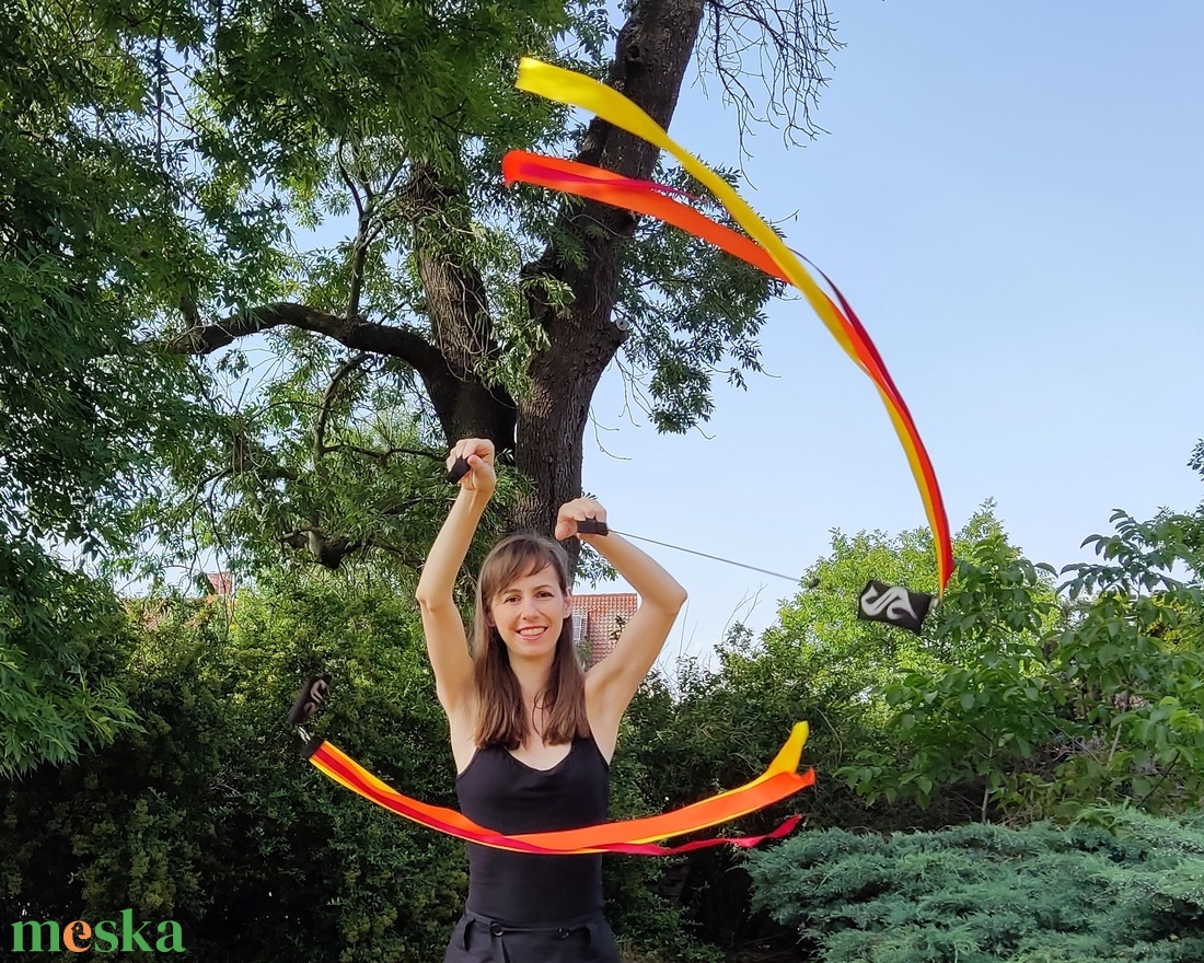 Kézműves Meteor/ Poi cserélhető szalagos  (150cm-es magasságtól) - játék & sport - készségfejlesztő és logikai játék - montessori szivárvány, waldorf játékok - Meska.hu