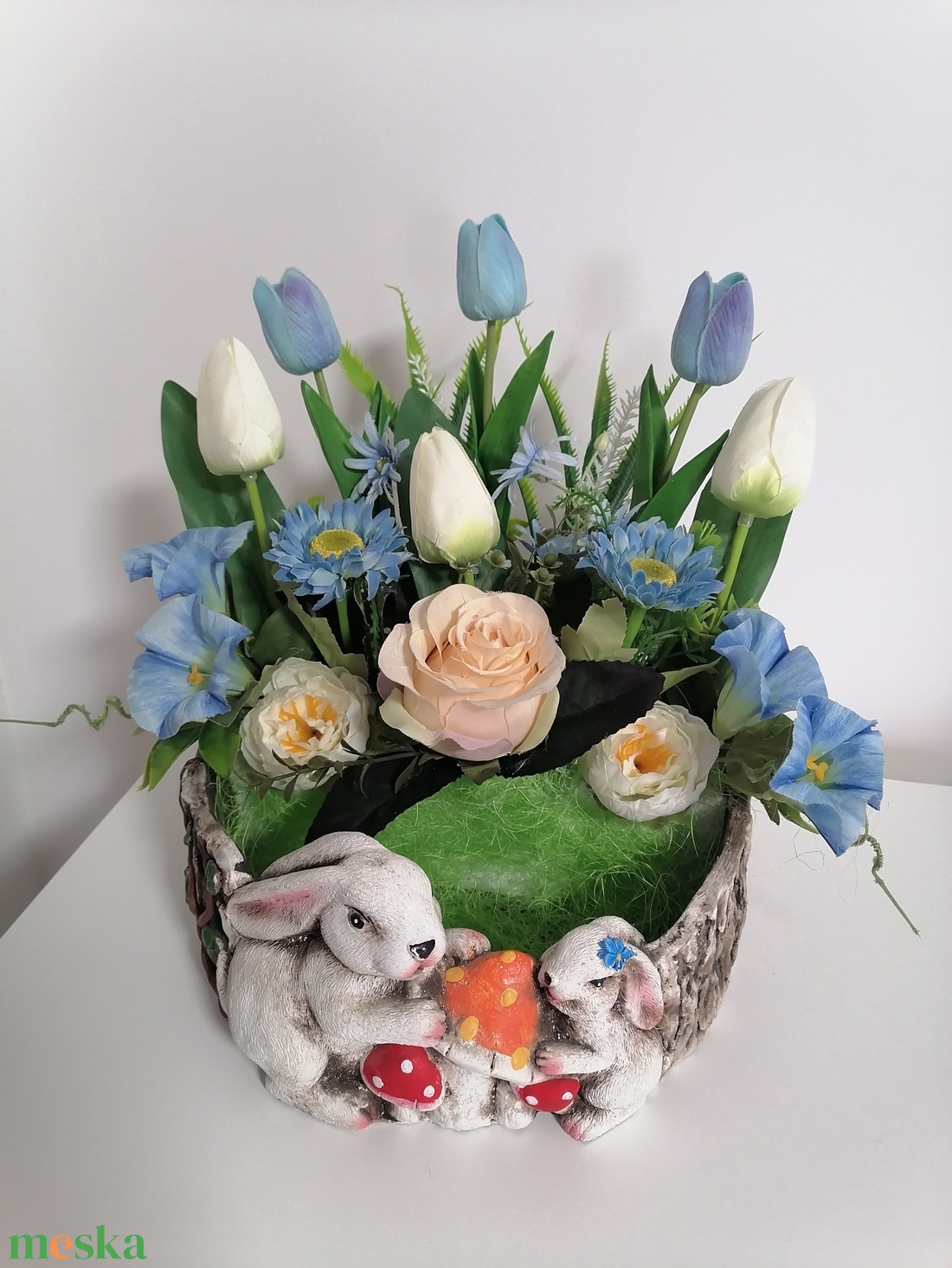 Nyuszis asztaldísz - ünnepi díszek, dekorációk - húsvéti díszek és dekorációk - húsvéti asztaldíszek - Meska.hu