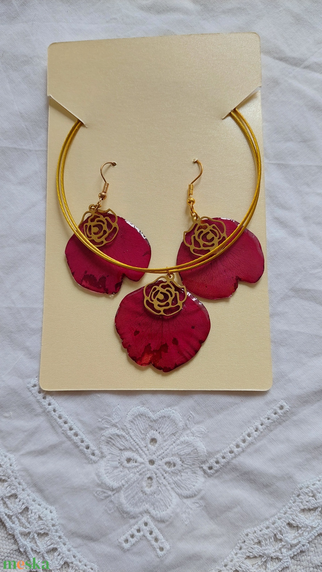  Bordó rózsaszirom ékszerszett. Természetes szépségű műgyanta ékszer. Romantikus, egyedi, kézzel készített ajándék. - ékszer - ékszerszett - Meska.hu