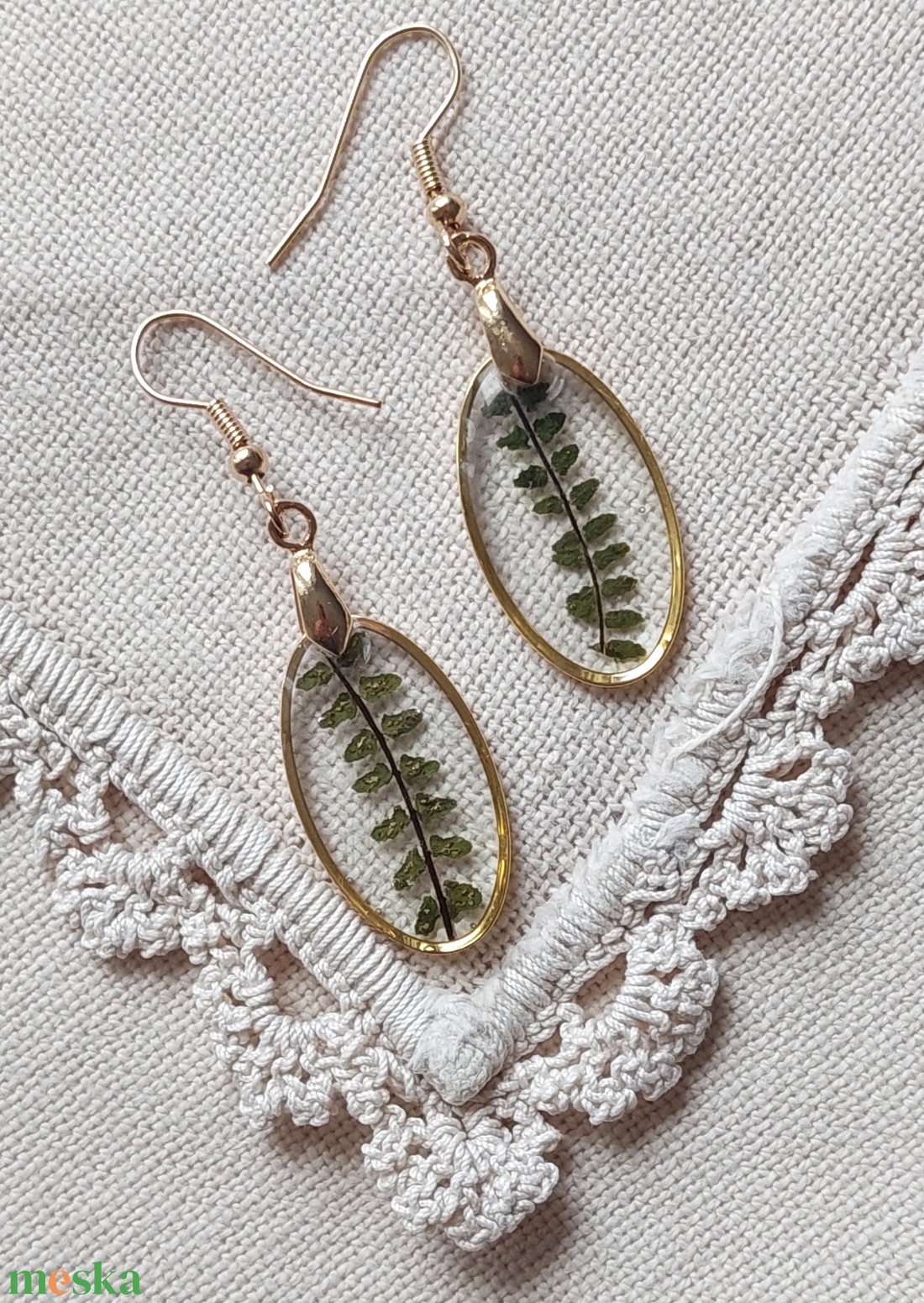 Páfránylevél gyanta ékszer. Természetes csüngő fülbevaló.  - ékszer - fülbevaló - lógó fülbevaló - Meska.hu