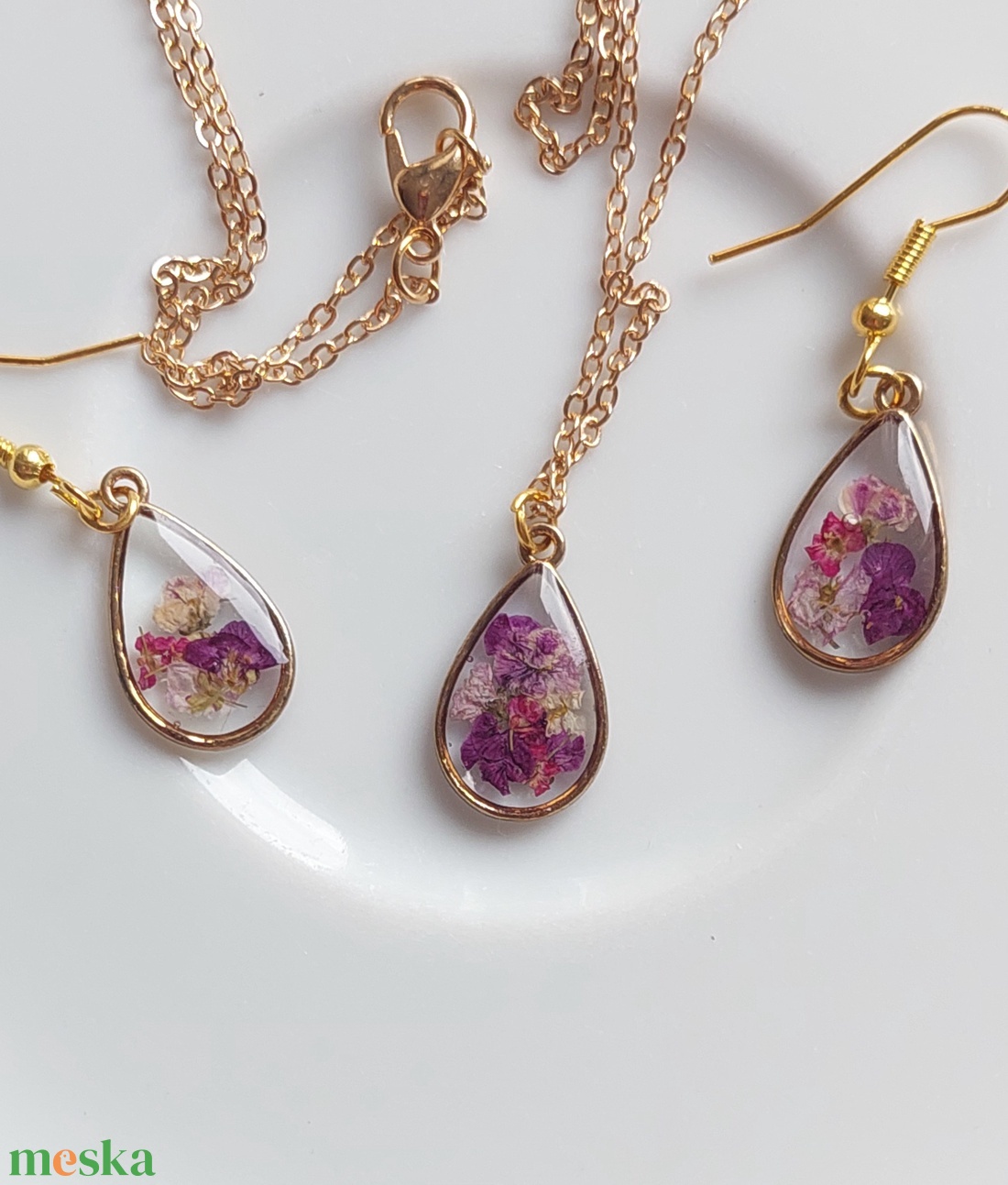 Virágcsokor gyantában. Aranyos ékszerszett. - ékszer - ékszerszett - Meska.hu