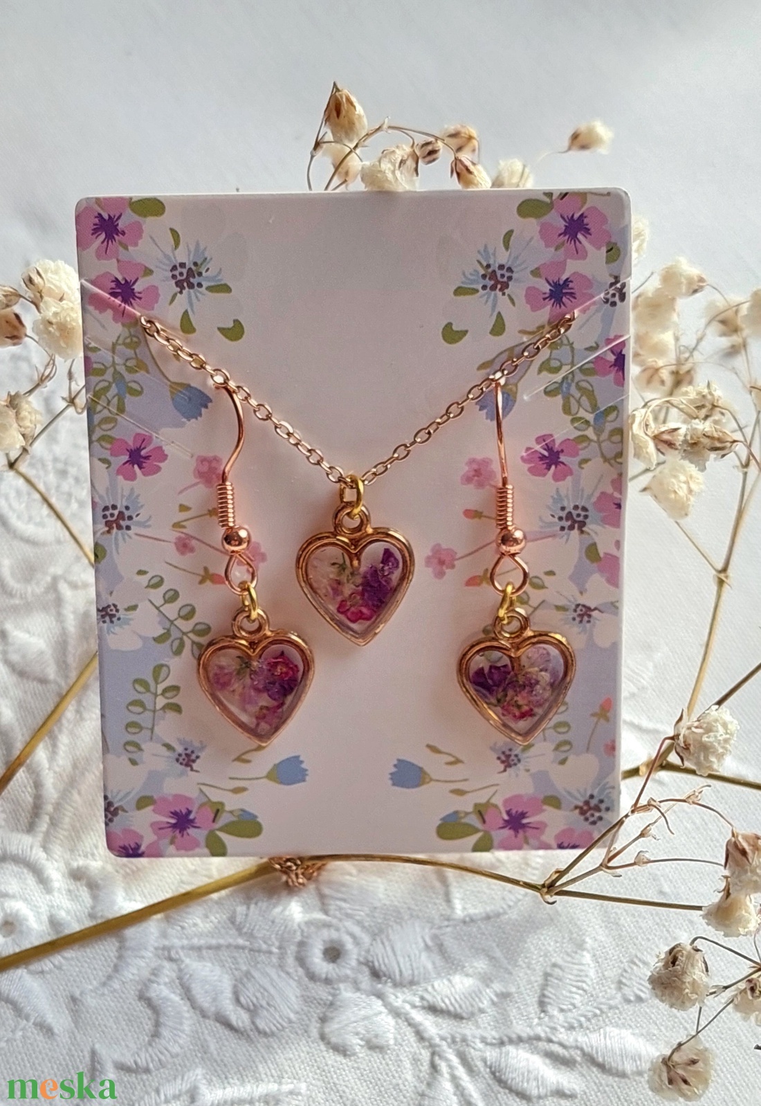 Lila virágok gyantában. Aranyos ékszerszett. - ékszer - ékszerszett - Meska.hu