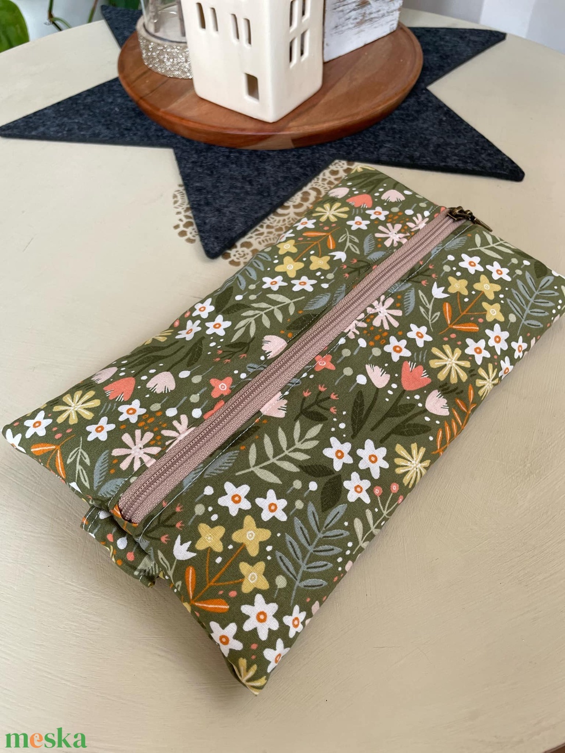 Textil tolltartó - otthon & életmód - papír, írószer - tolltartó & ceruzatekercs - Meska.hu
