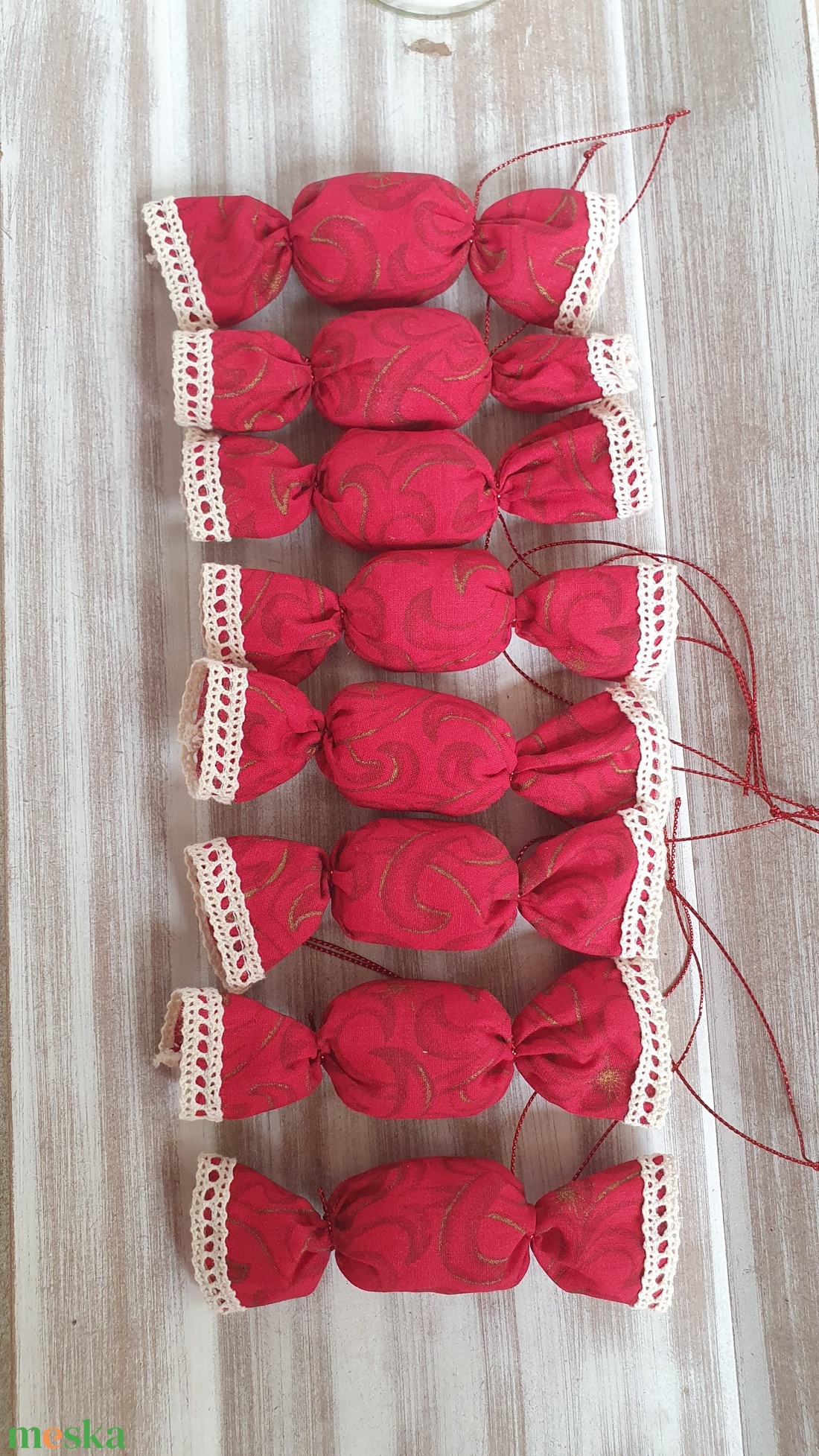 Piros-arany textil szaloncukor 8 db-os szett - karácsony - karácsonyi lakásdekoráció - karácsonyfadíszek - Meska.hu Piros-arany textil szaloncukor 8 db-os szett - karácsony - karácsonyi lakásdekoráció - karácsonyfadíszek - Meska.hu