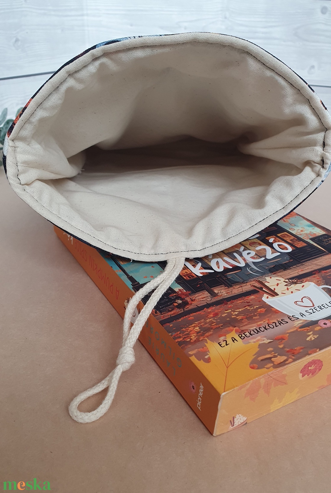 Halloween mintás könyvtok - könyv & zene - könyvtok - Meska.hu