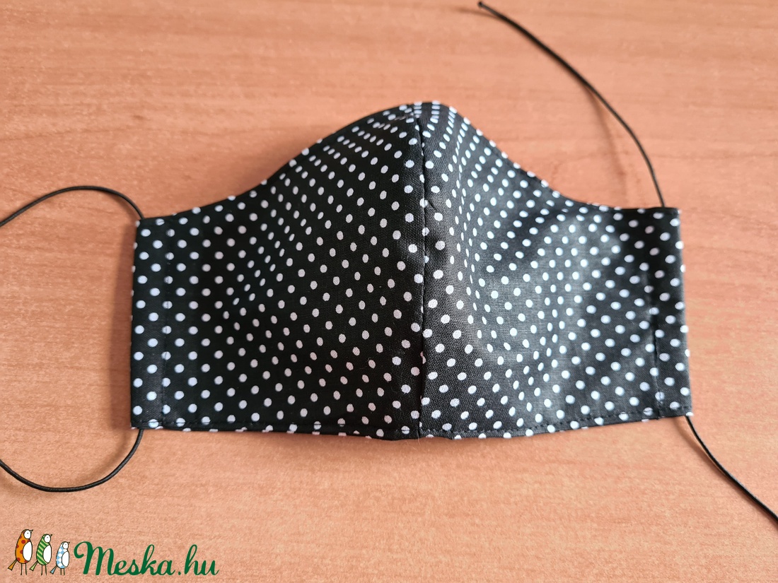 Fekete alapon fehér pöttyös mosható pamut maszk - női - női - Meska.hu