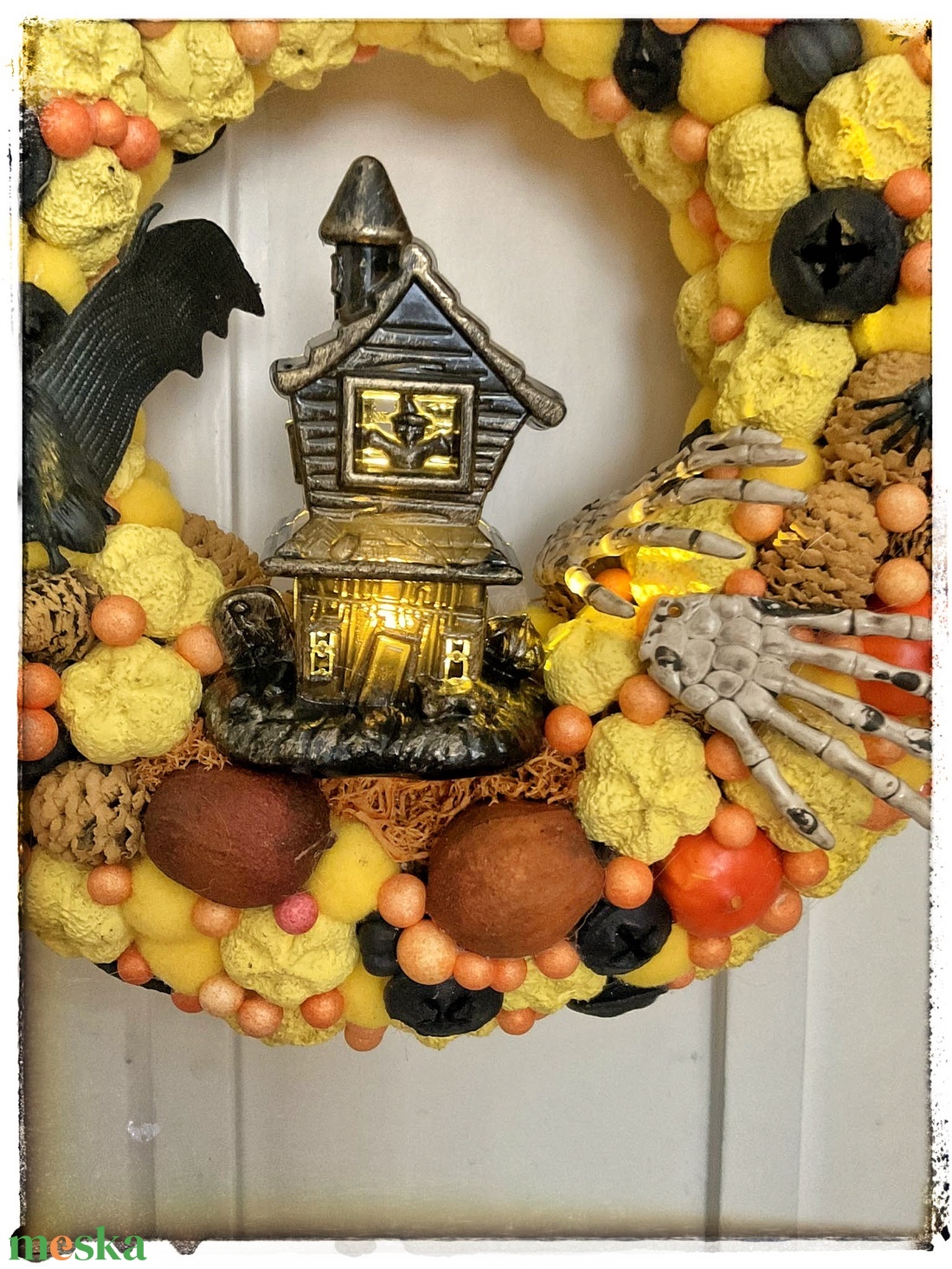 Kiárusítás Halloween kopogtató világító szellemházzal - otthon & életmód - dekoráció - halloween - halloweeni ajtódíszek és ablakdíszek - Meska.hu Kiárusítás Halloween kopogtató világító szellemházzal - otthon & életmód - dekoráció - halloween - halloweeni ajtódíszek és ablakdíszek - Meska.hu