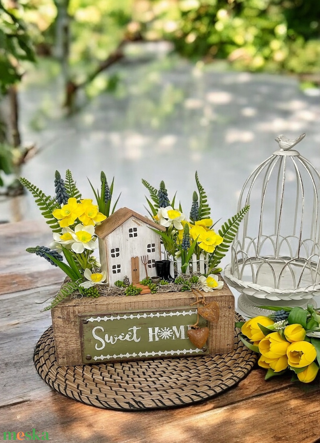 Vintage tavaszi dekoráció  - otthon & életmód - dekoráció - asztal és polc dekoráció - asztaldísz - Meska.hu